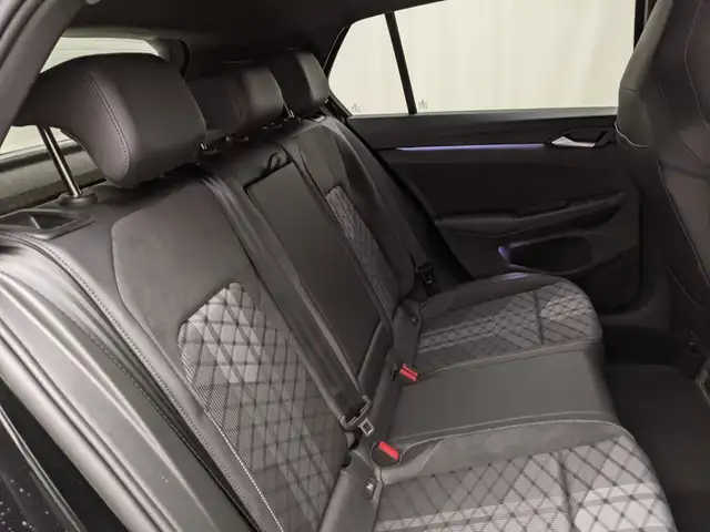 Volkswagen Golf view 9
