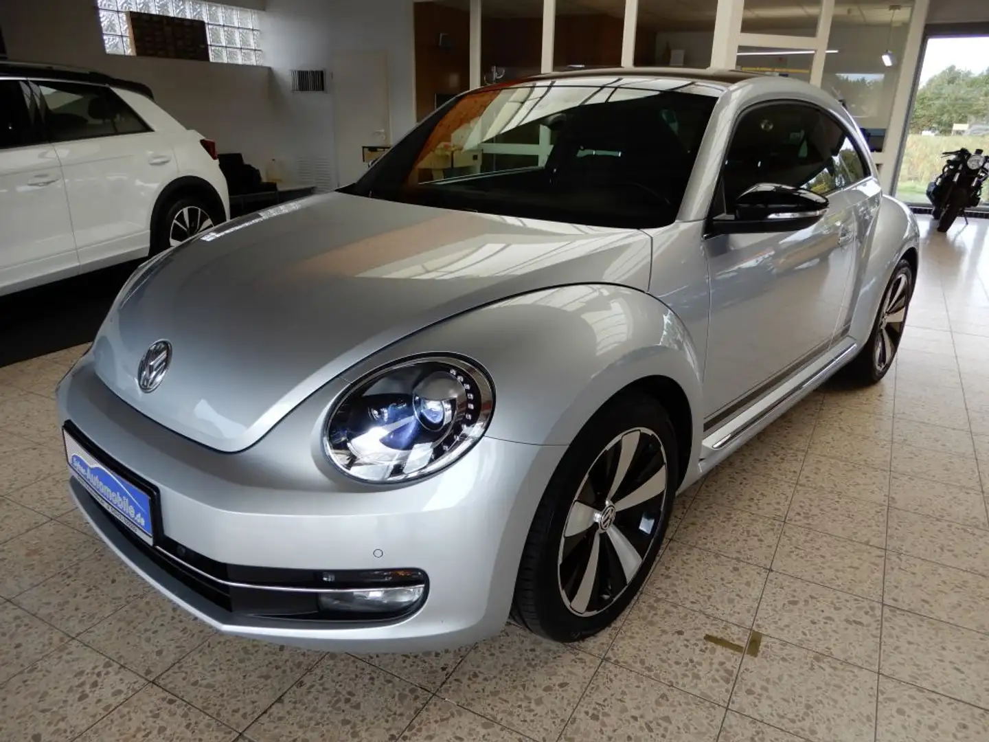 Volkswagen Beetle The Beetle 1.4 TSI DSG Club , Navi ,Xenon ,18 Zo Silber - 1