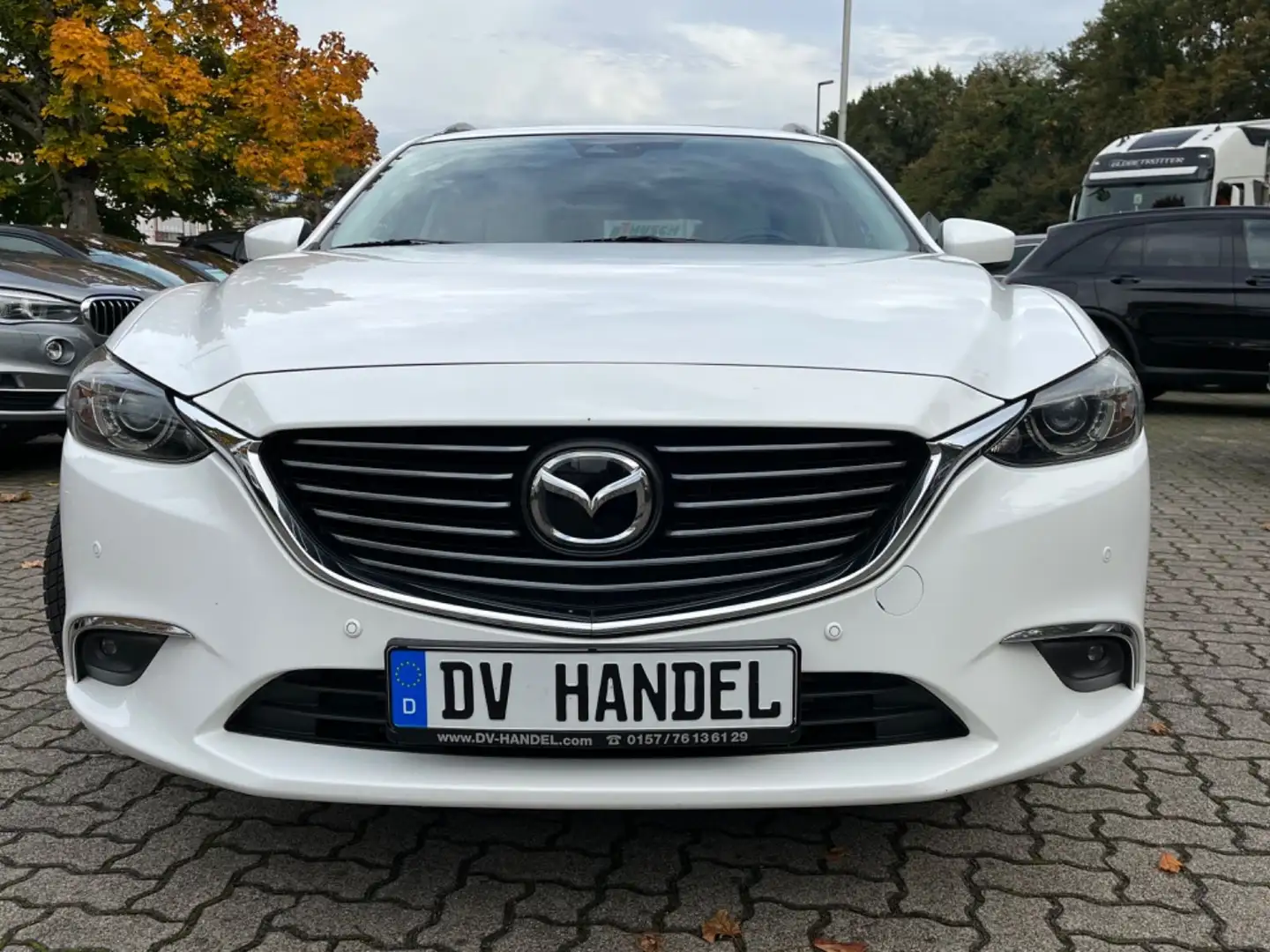 Mazda 6 Kombi  *Navi/Kamera/Xenon/8-fach bereift* Weiß - 2