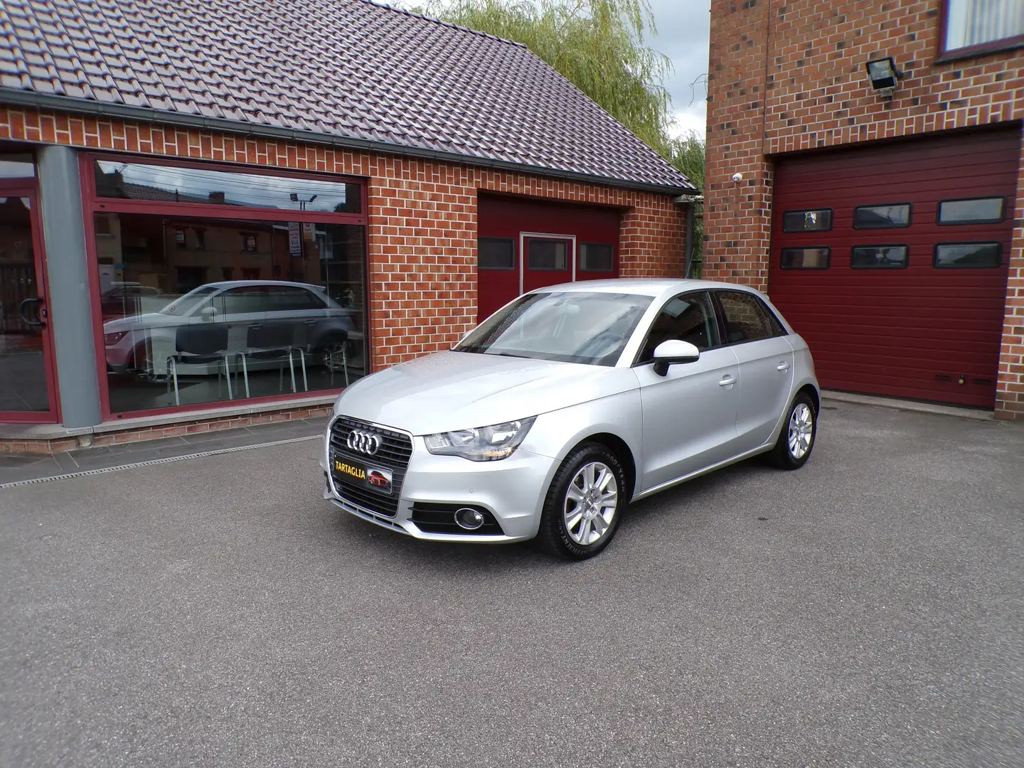 Audi A1 A1 Sportback 1.2 TFSI Attraction - 1