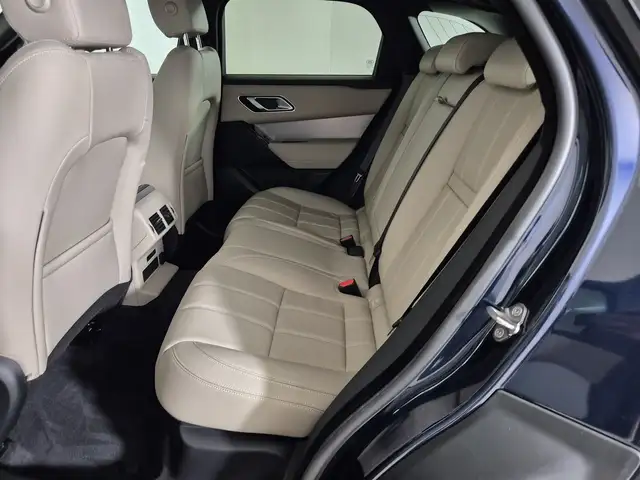 Land Rover Range Rover Velar view 5
