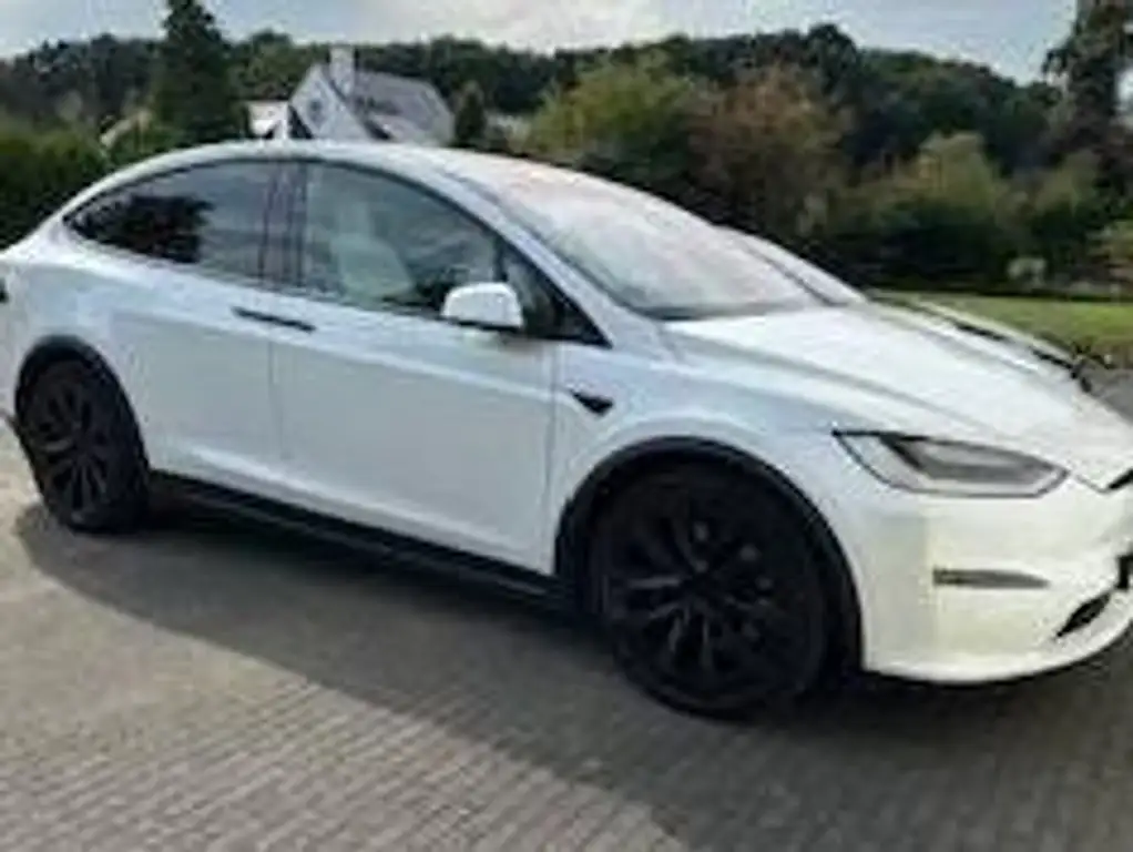 Tesla Model X 2023 из Европы — купить под ключ