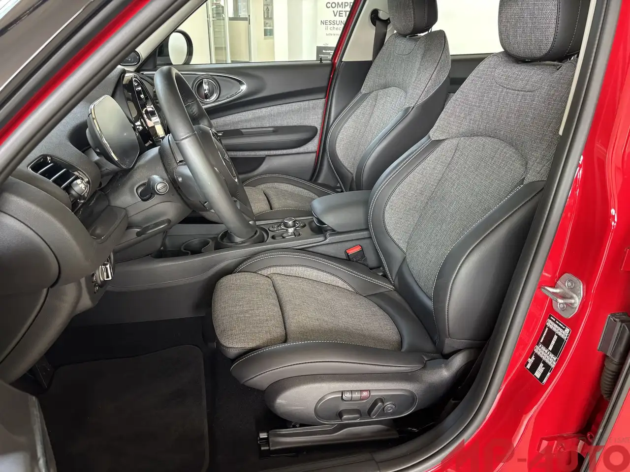 MINI Cooper Clubman Cooper automatica SOLO 20000 KM 13