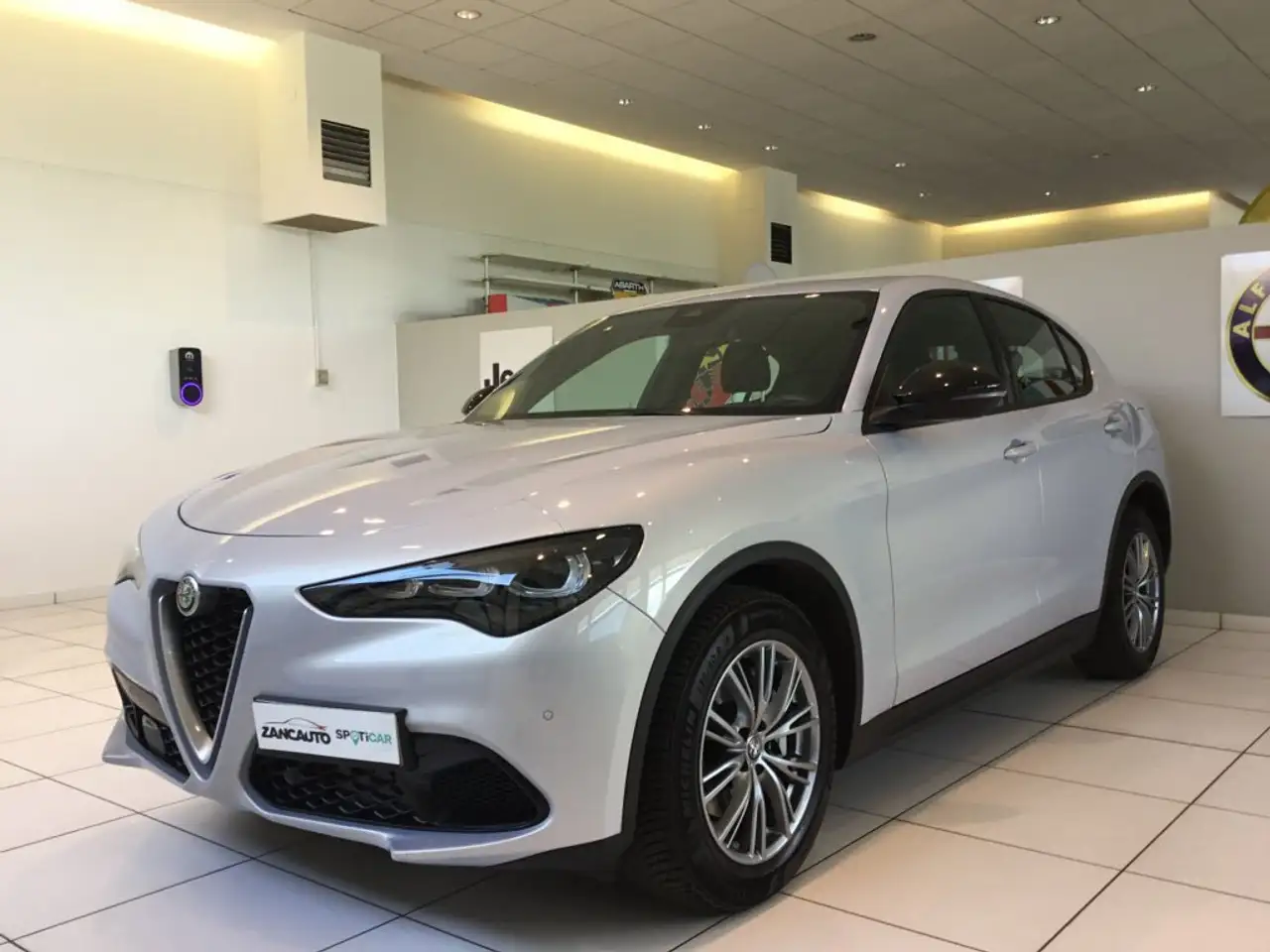 Alfa Romeo Stelvio 2023