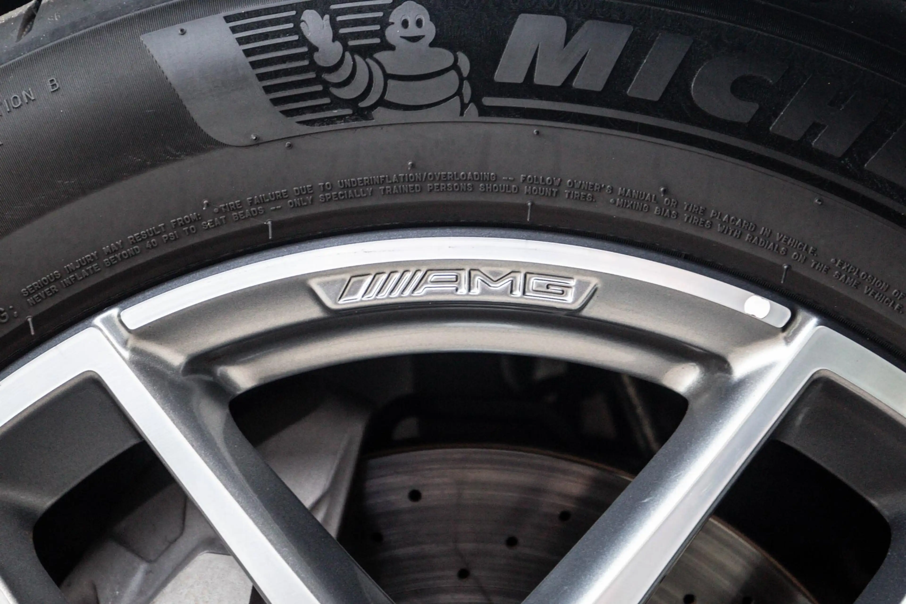 Mercedes-Benz GLC 250 4MATIC — photo 31