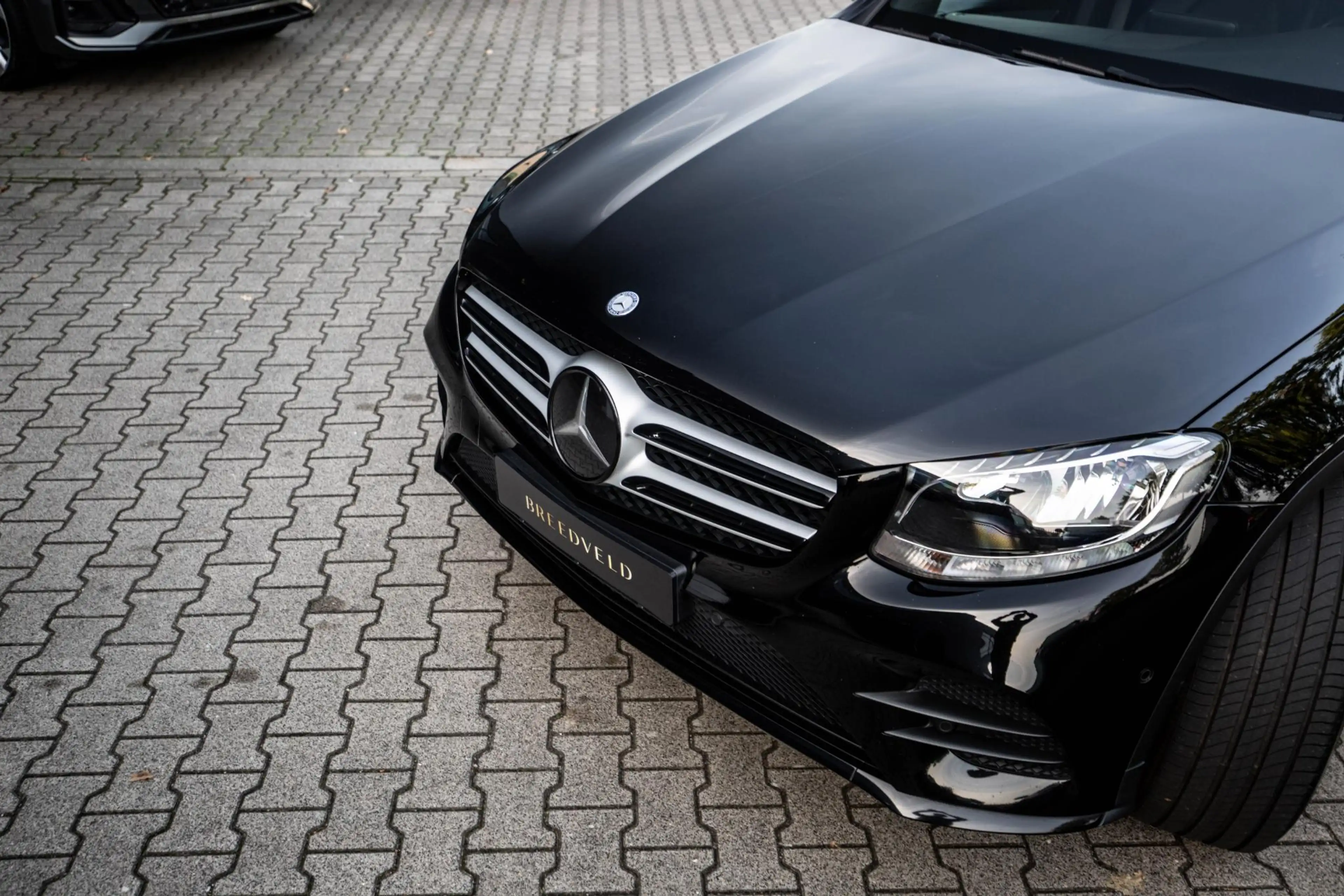 Mercedes-Benz GLC 250 4MATIC — photo 28