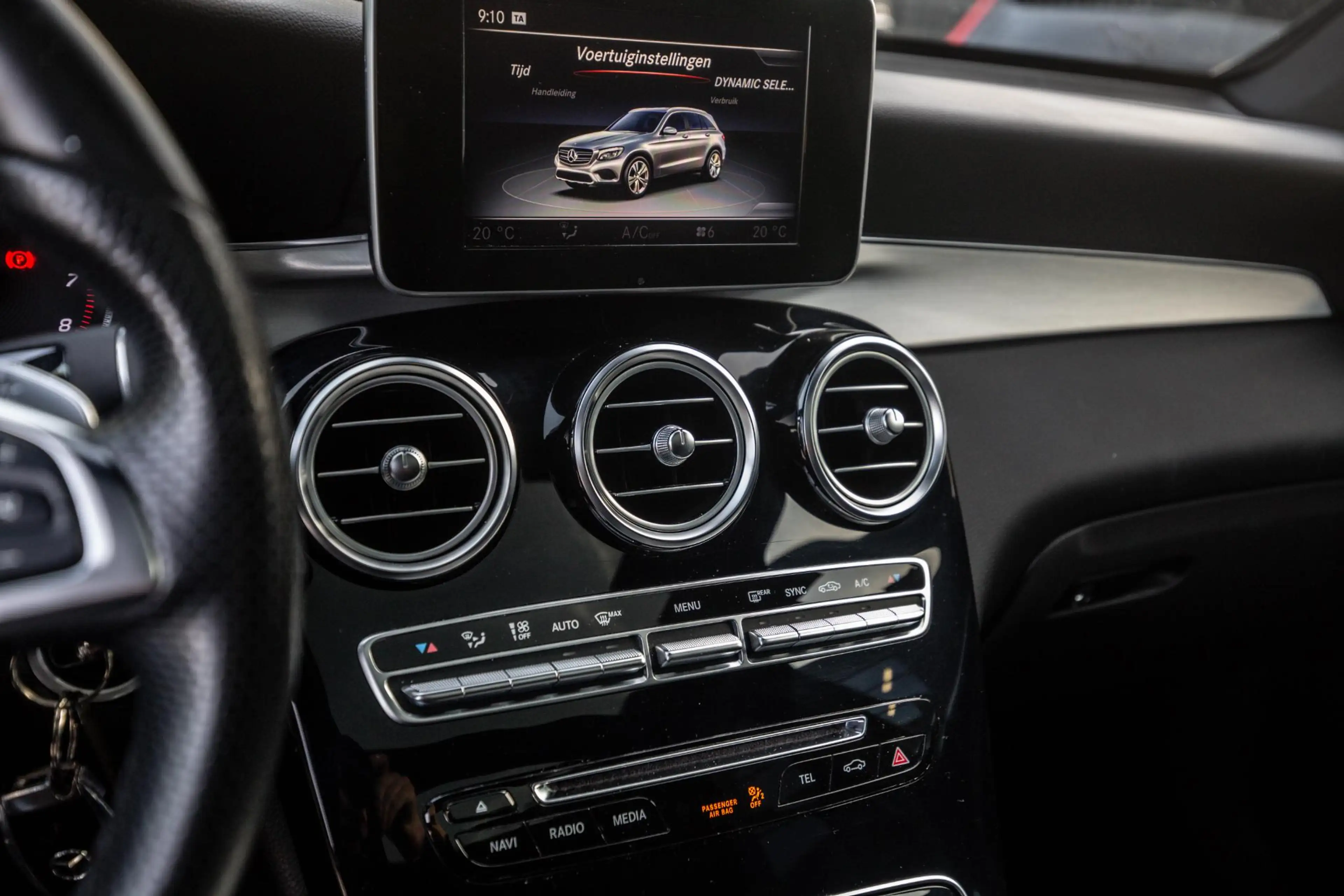 Mercedes-Benz GLC 250 4MATIC — photo 7