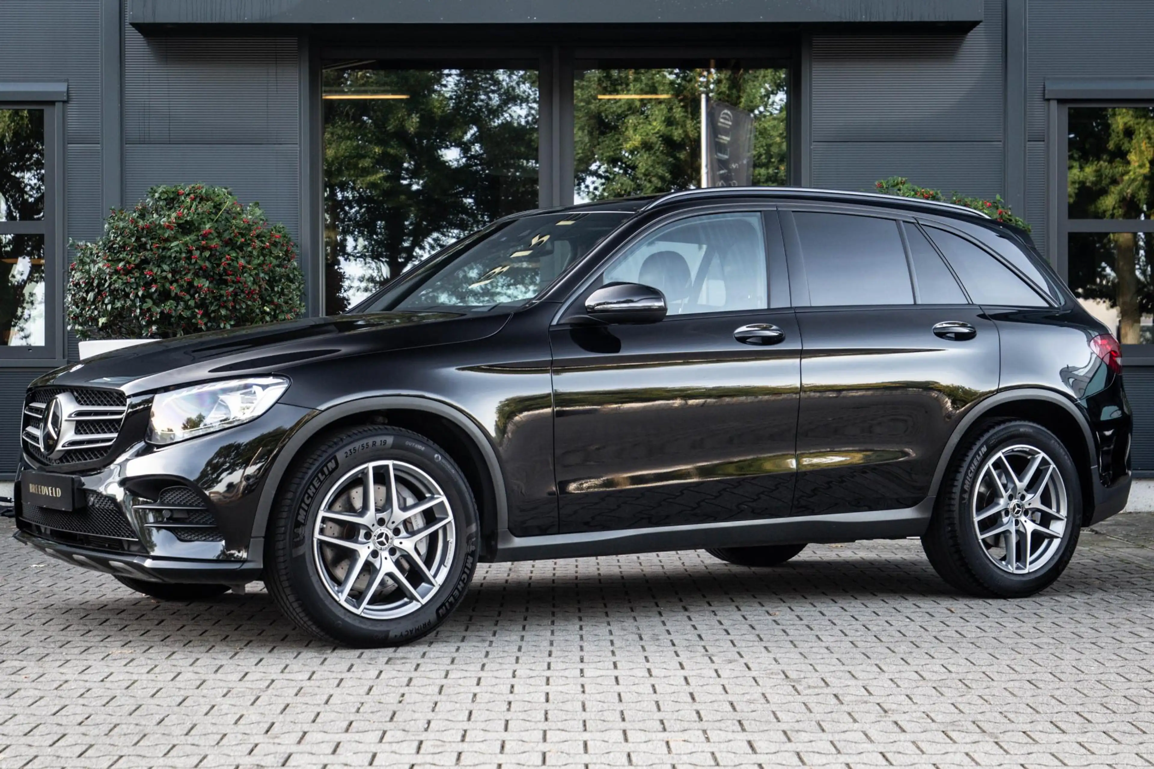 Mercedes-Benz GLC 250 4MATIC — photo 2
