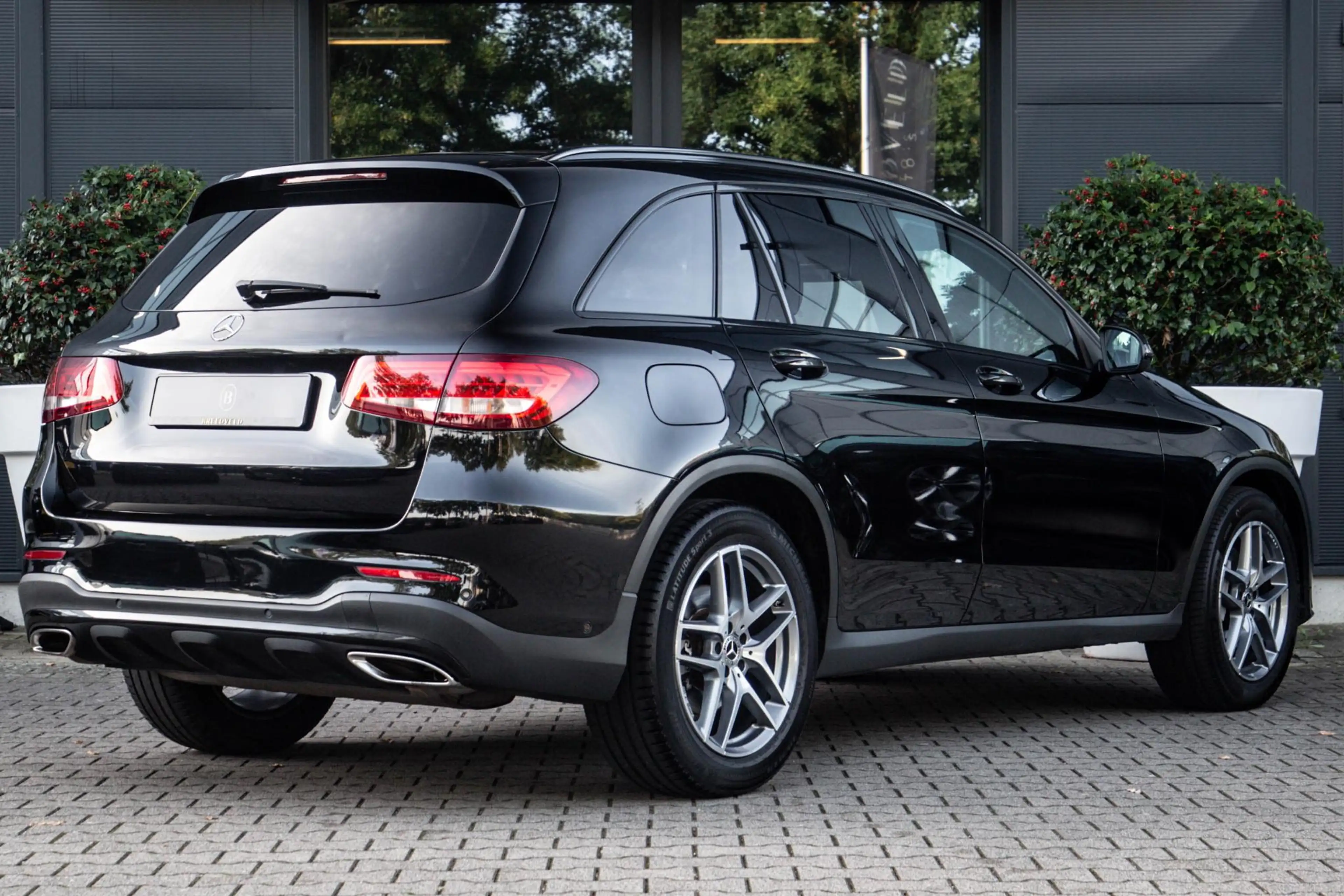 Mercedes-Benz GLC 250 4MATIC — photo 9