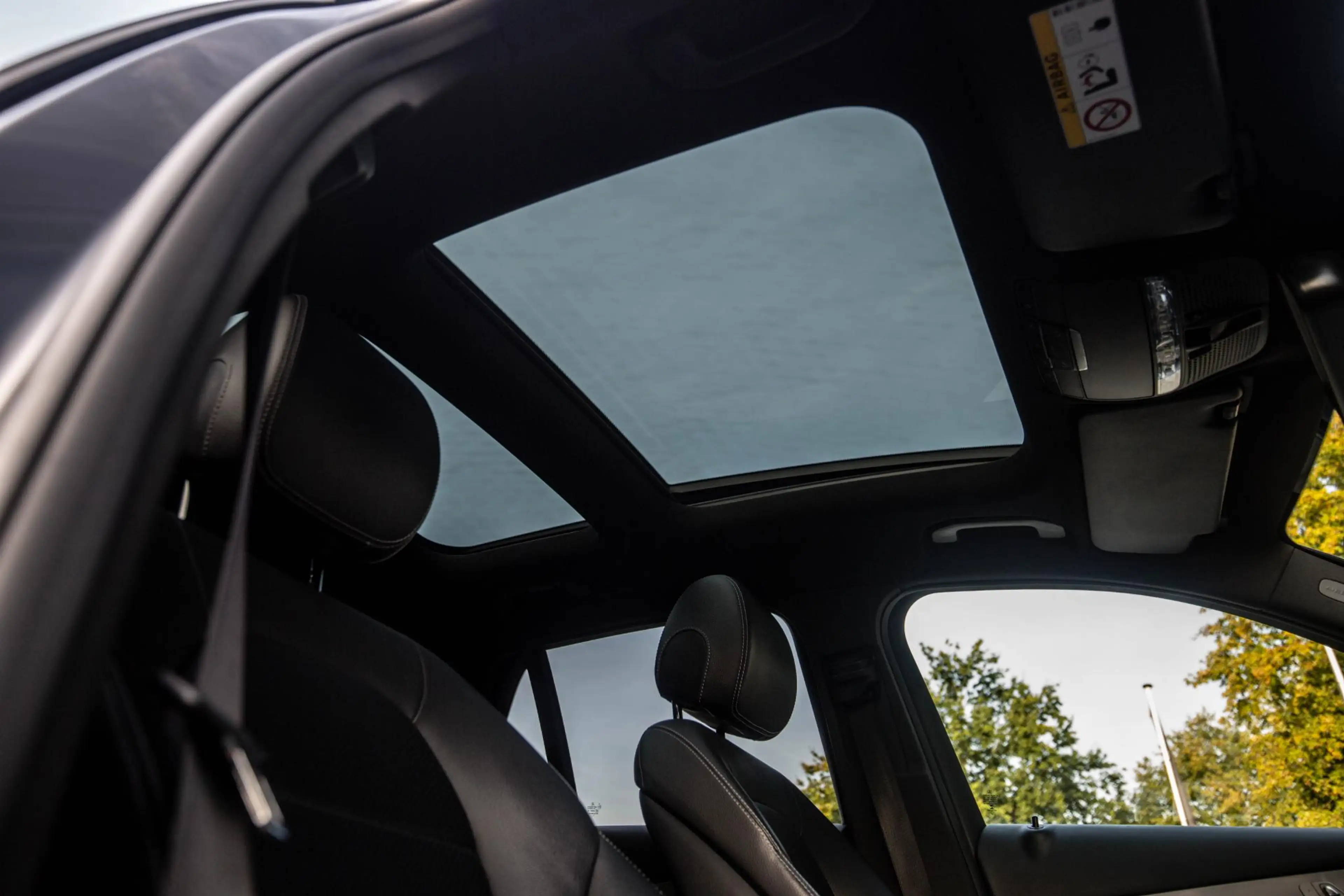 Mercedes-Benz GLC 250 4MATIC — photo 26