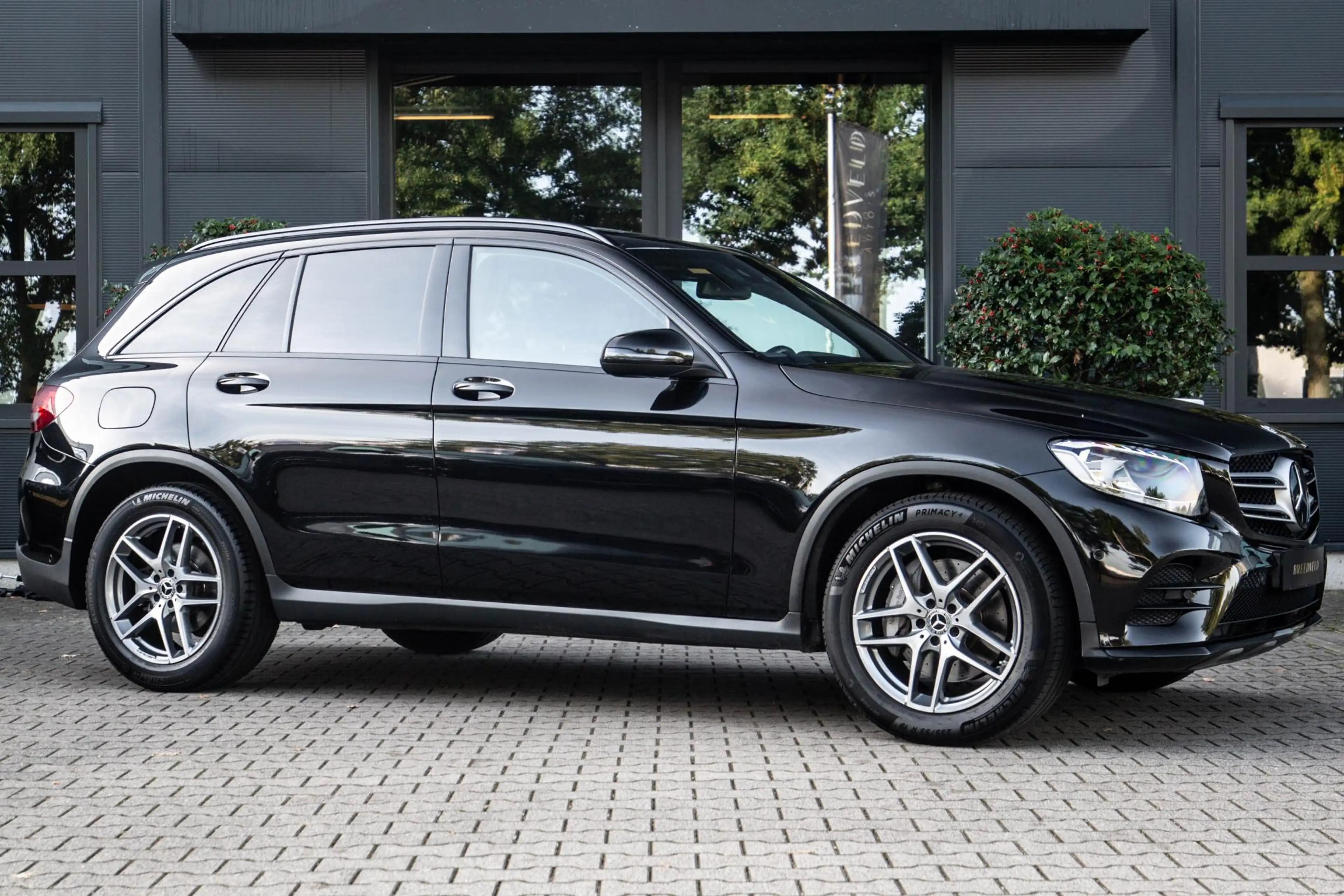 Mercedes-Benz GLC 250 4MATIC — photo 12