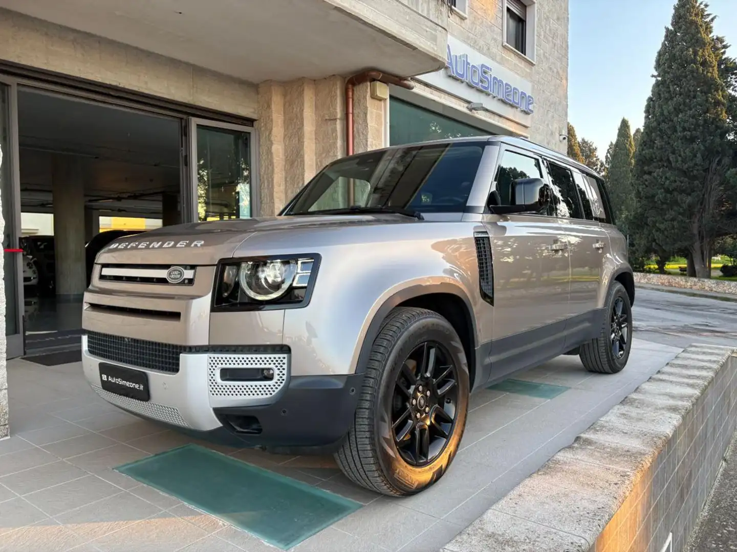 Land Rover Defender 110 3.0D I6 200 CV AWD Auto SE 7 POSTI Marrone - 1