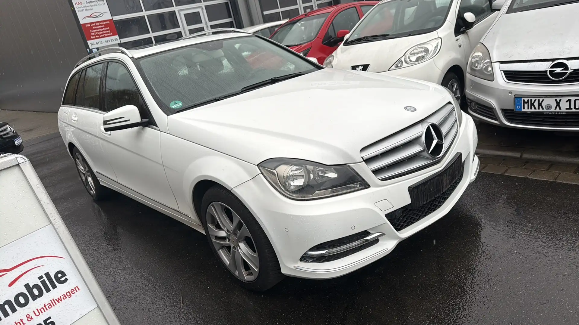 Mercedes-Benz C 180 C 180 T CGI BlueEfficiency (204.231) Weiß - 2