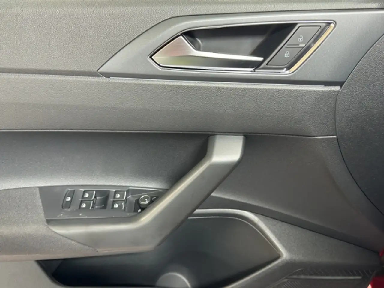 Volkswagen Taigo 1,0 l TSI 85 kW (116 PS) DSG R-Line 15