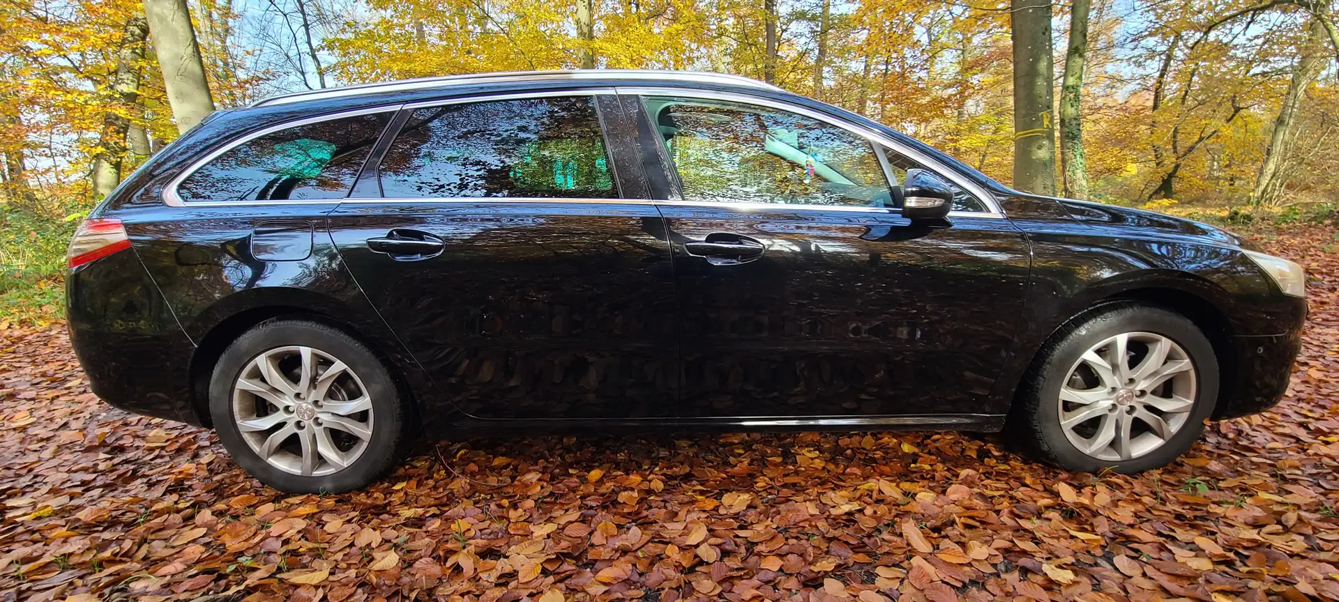Peugeot 508 508 SW HDi FAP 140 Allure Schwarz - 2