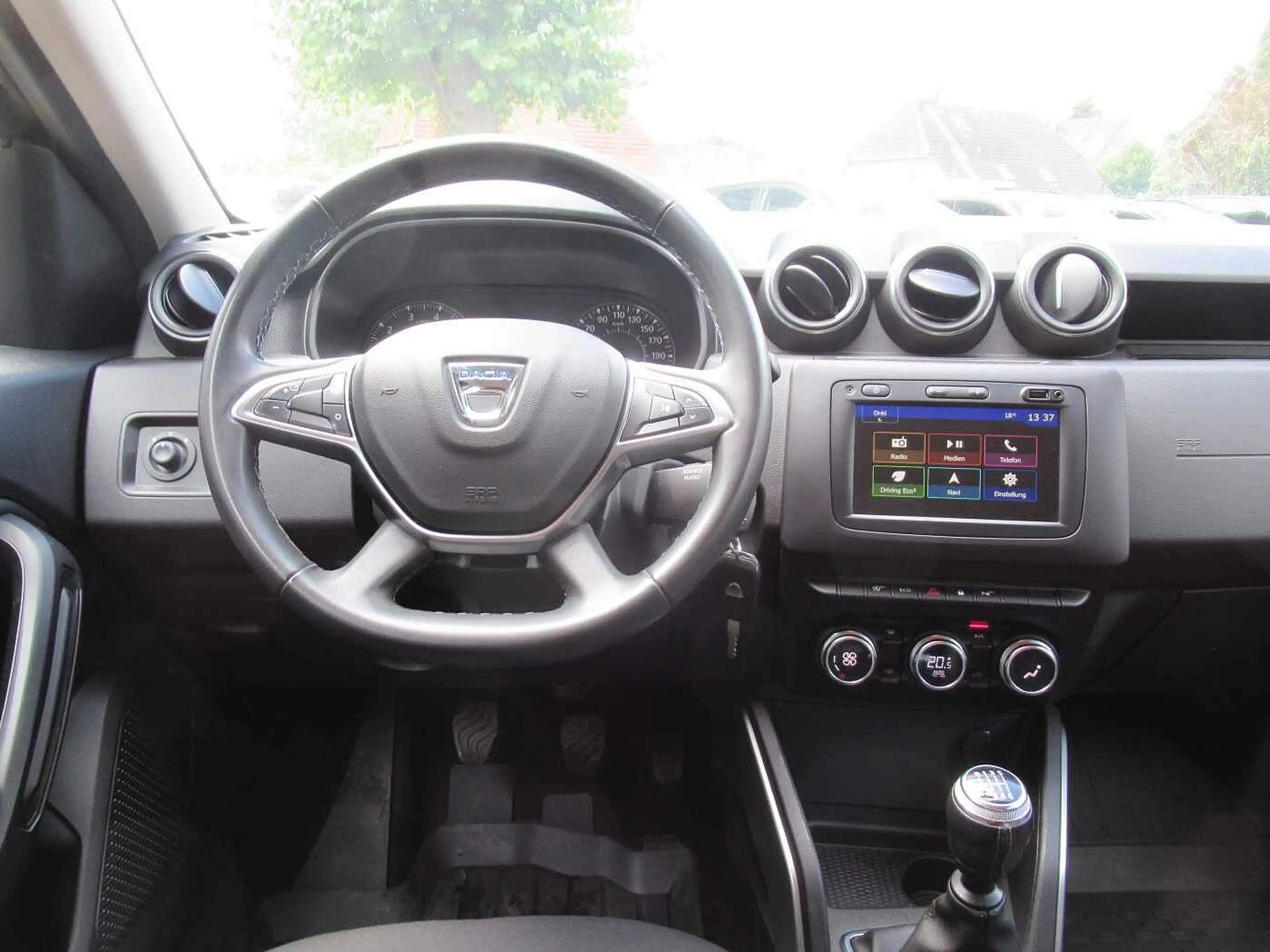 Dacia Duster TCe Prestige — photo 9