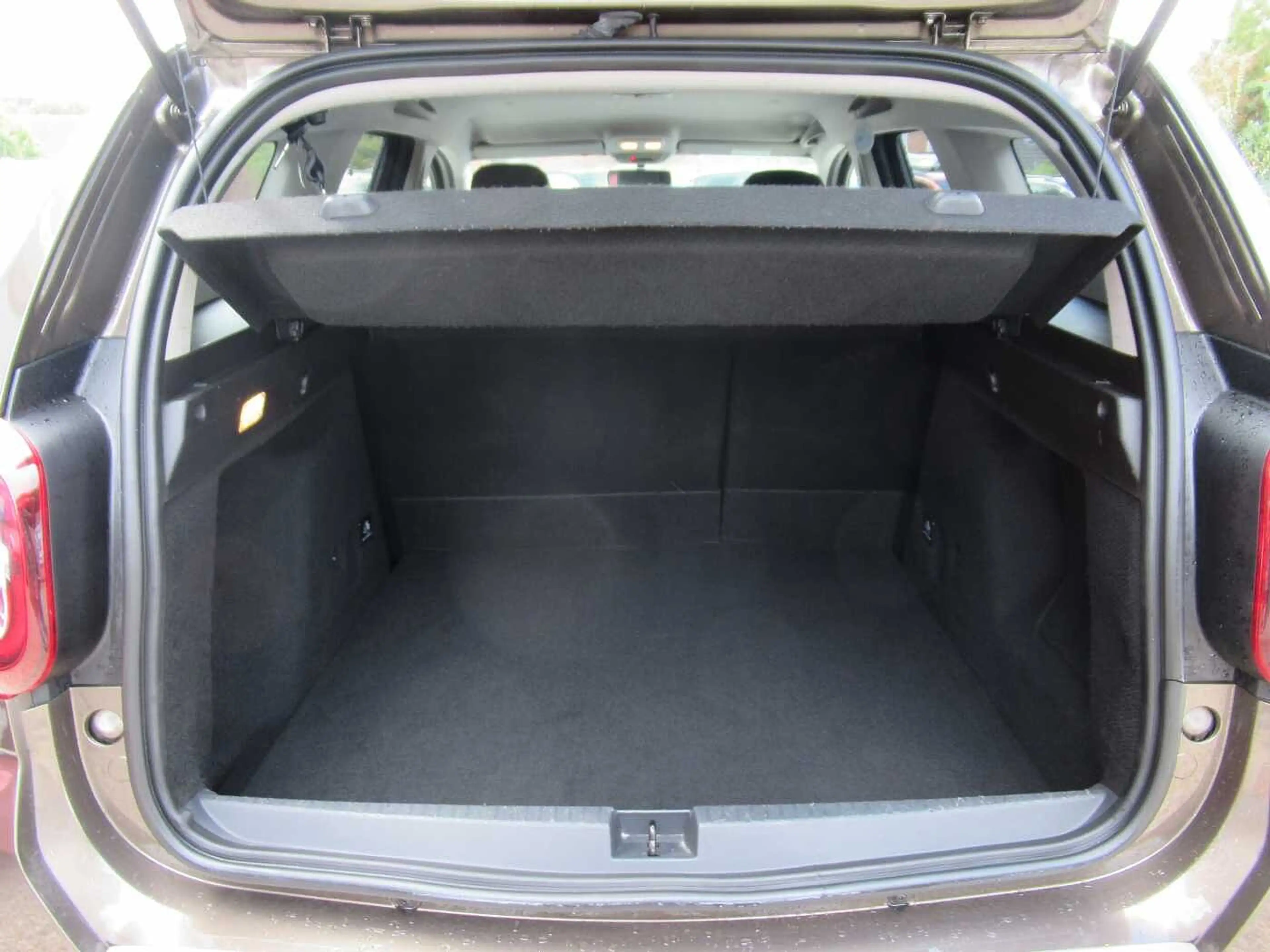 Dacia Duster TCe Prestige — photo 10