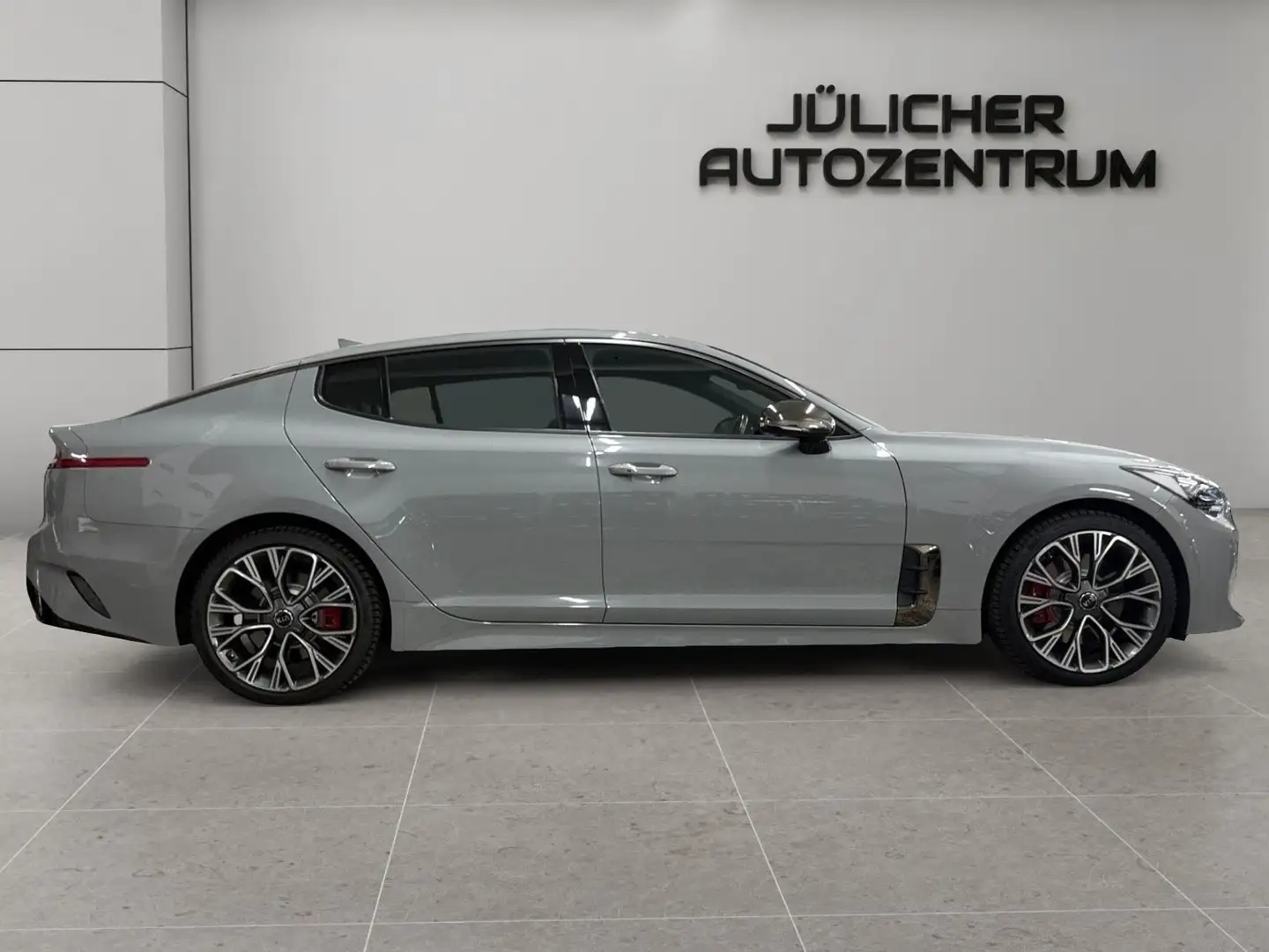 Kia Stinger GT-Line, 1.Hand, Unfallfrei, Insp. Neu Silber - 2
