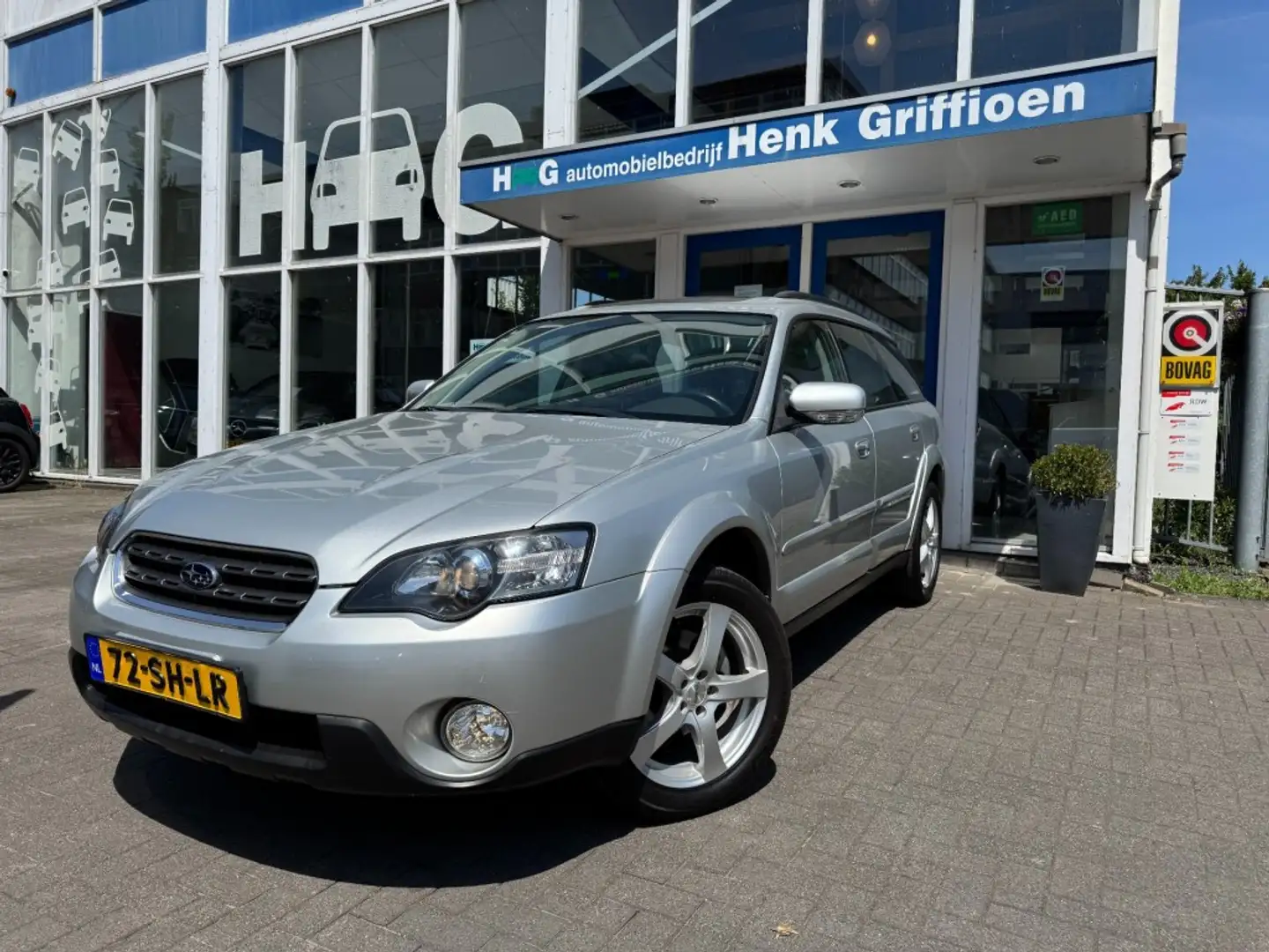 Subaru Legacy 2.5i Outback I Automaat I Trekhaak I Panoramadak I Grau - 1