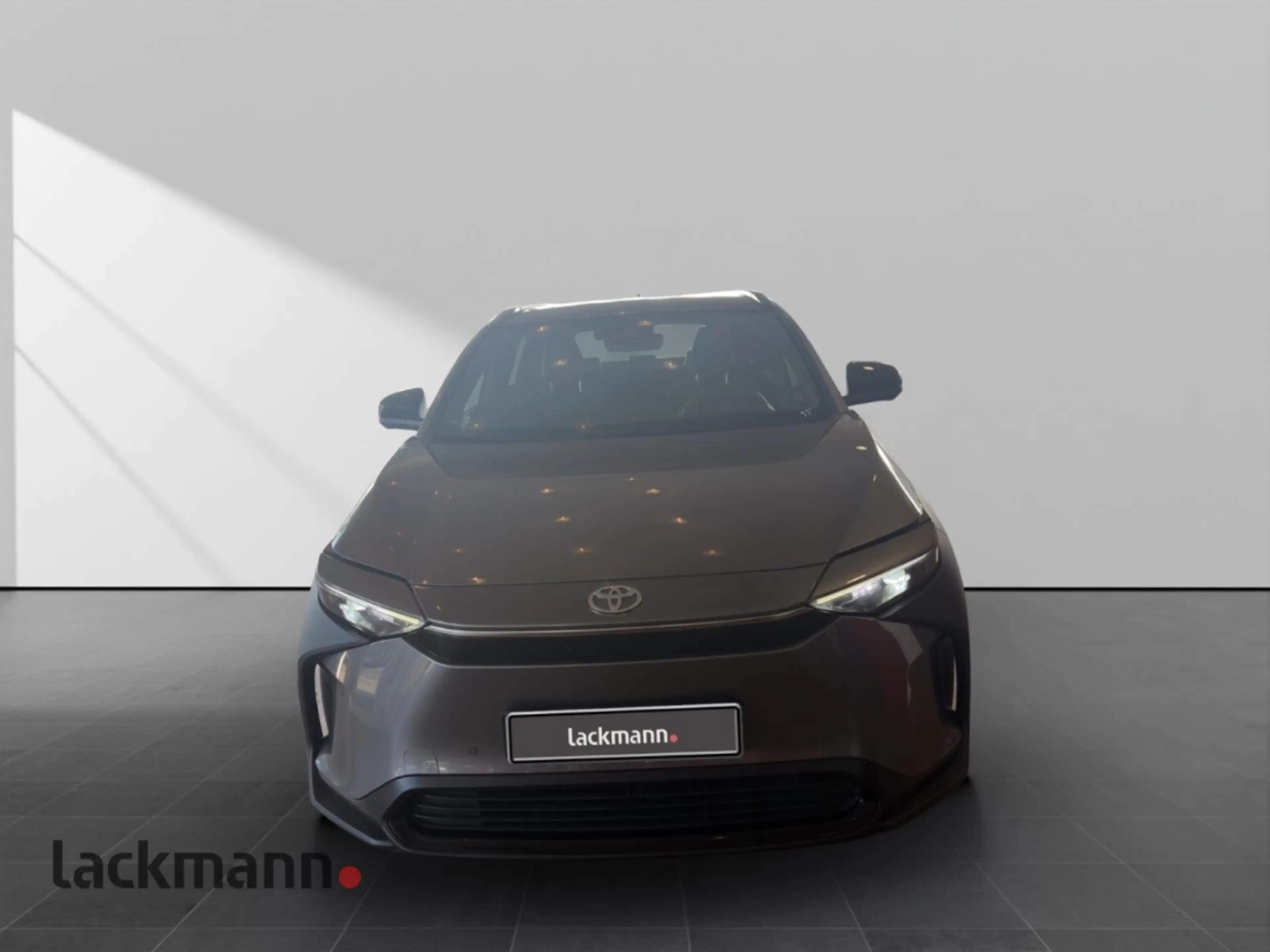 Toyota bZ4X *Elektro*360°Kamera*Comfort*Navi*LED*CarPlay*DAB* — photo 3