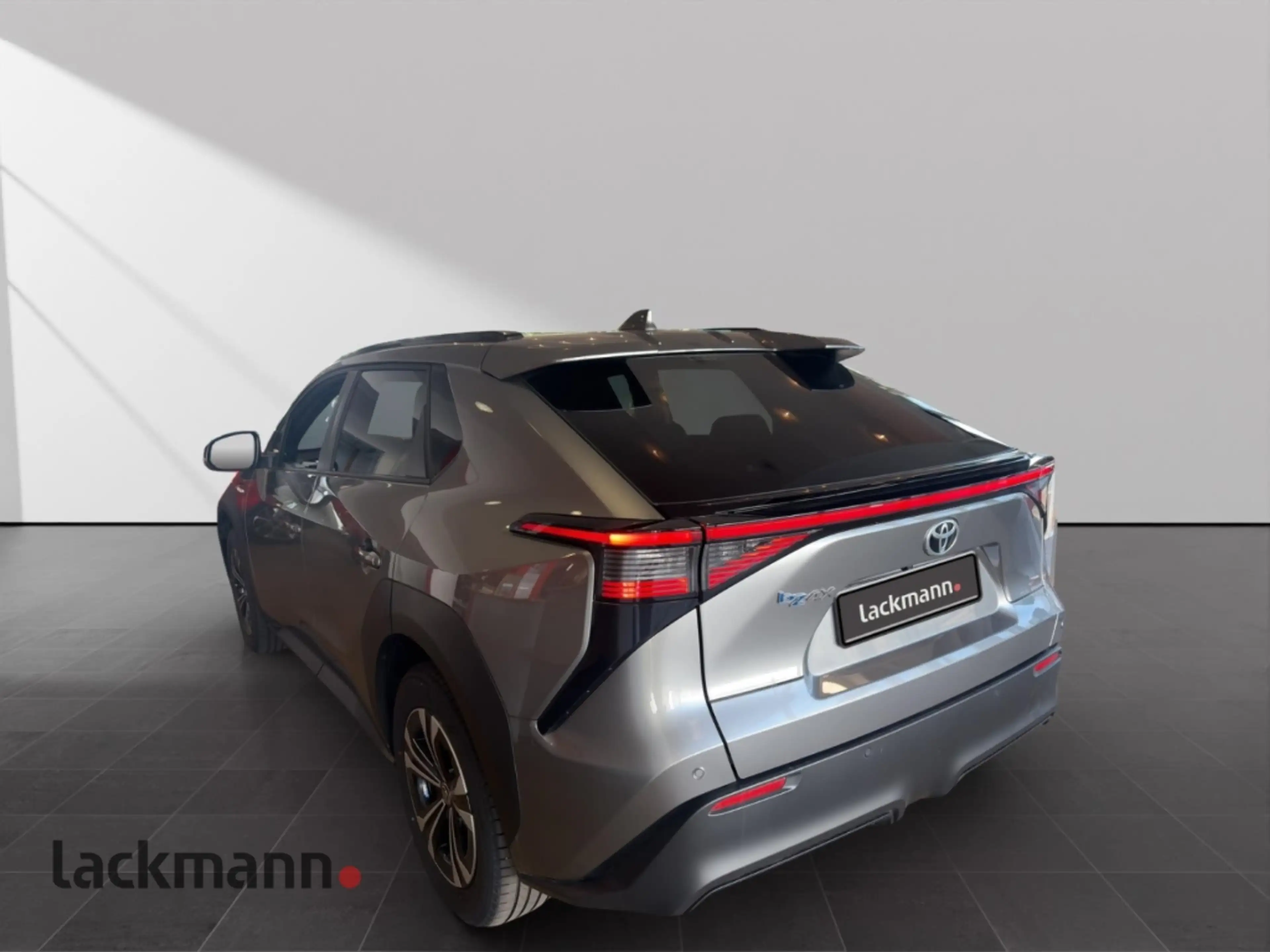 Toyota bZ4X *Elektro*360°Kamera*Comfort*Navi*LED*CarPlay*DAB* — photo 7