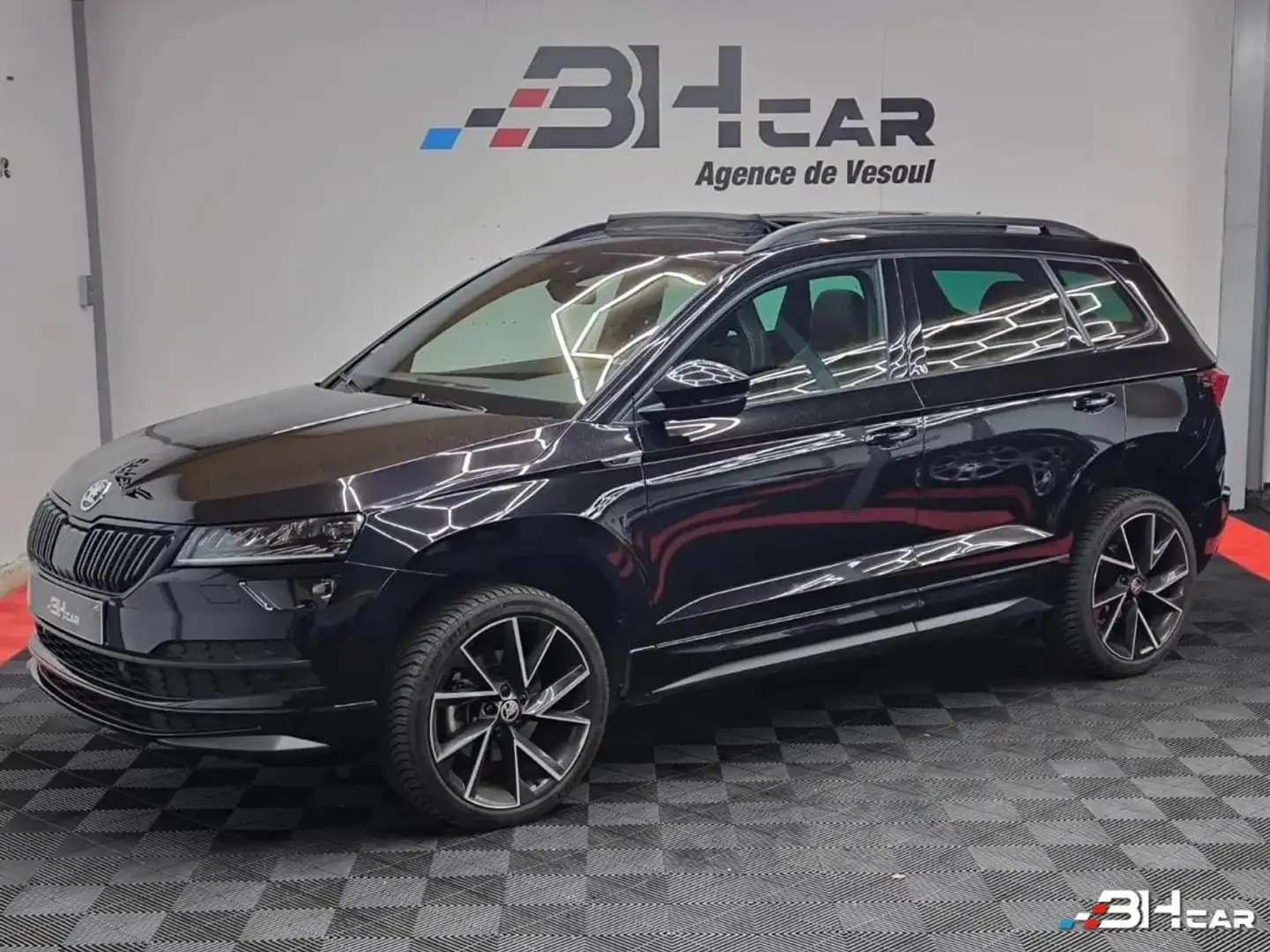 Skoda Karoq 1.5 TSI DSG7 SportLine 150cv - Toit ouvrant / Canton / Sièges chauffants / Hayon élec - 1
