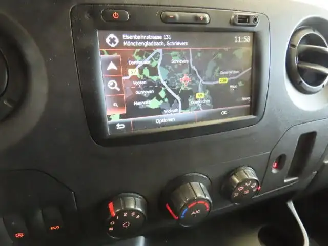 Opel Movano view 4