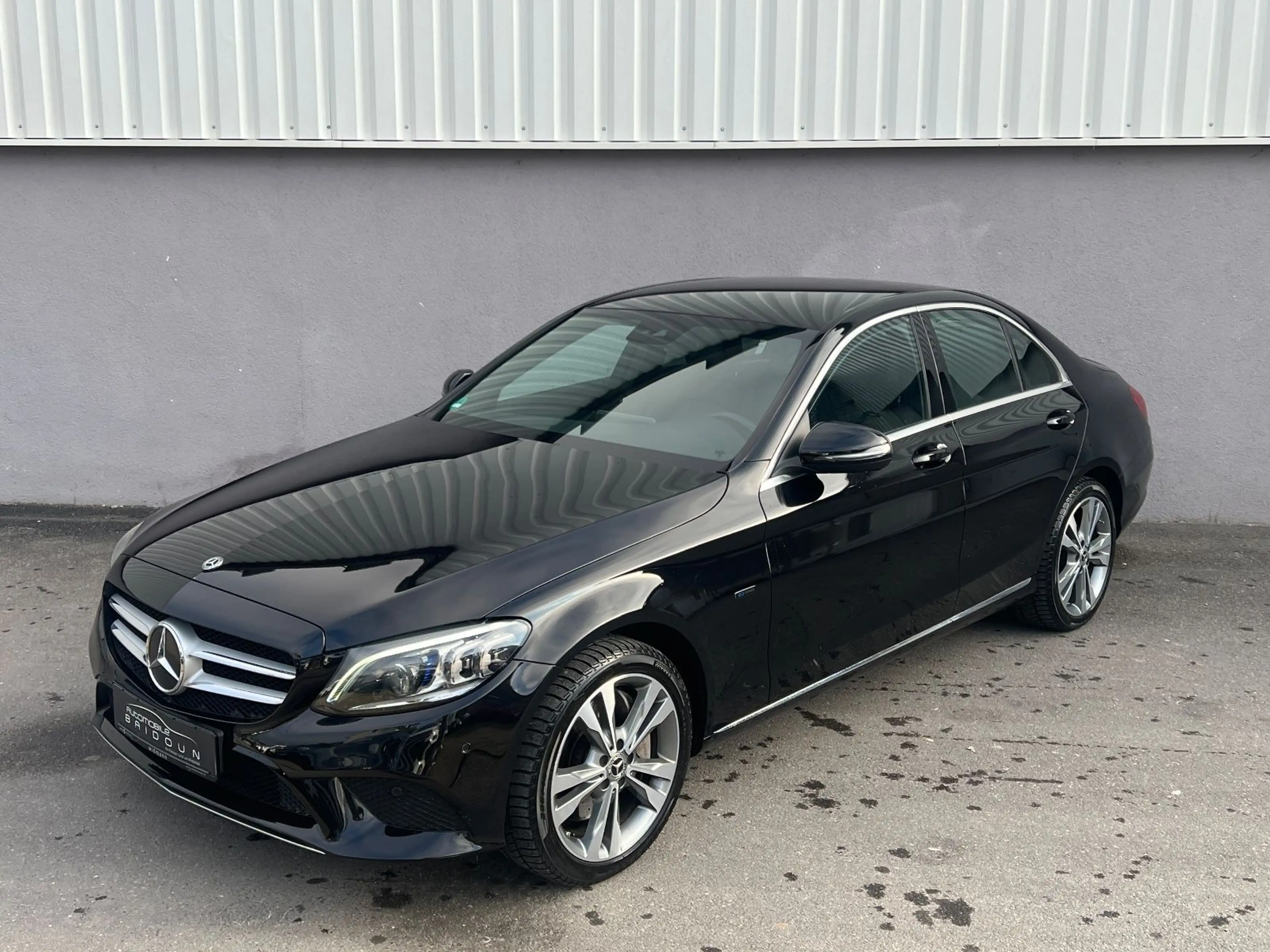 Mercedes-Benz C 300 Limousine *TÜVNEU*LEDER*LED*NAVI* — photo 5