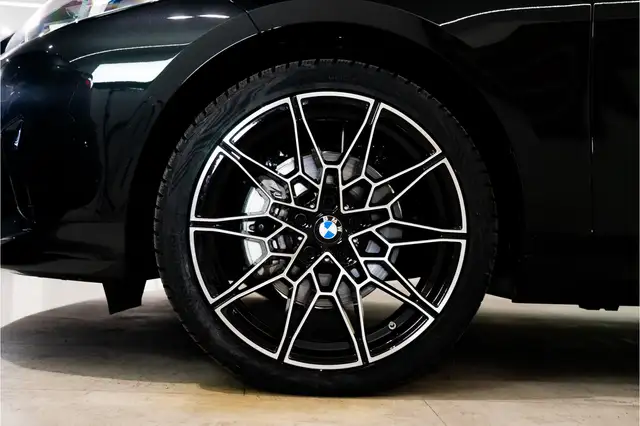 BMW 1 Series view 12