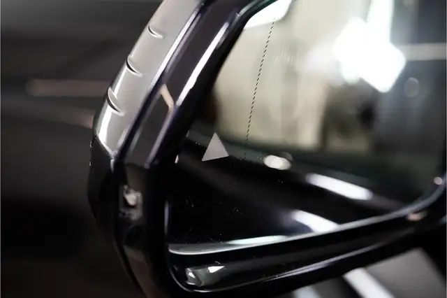 BMW 1 Series view 15