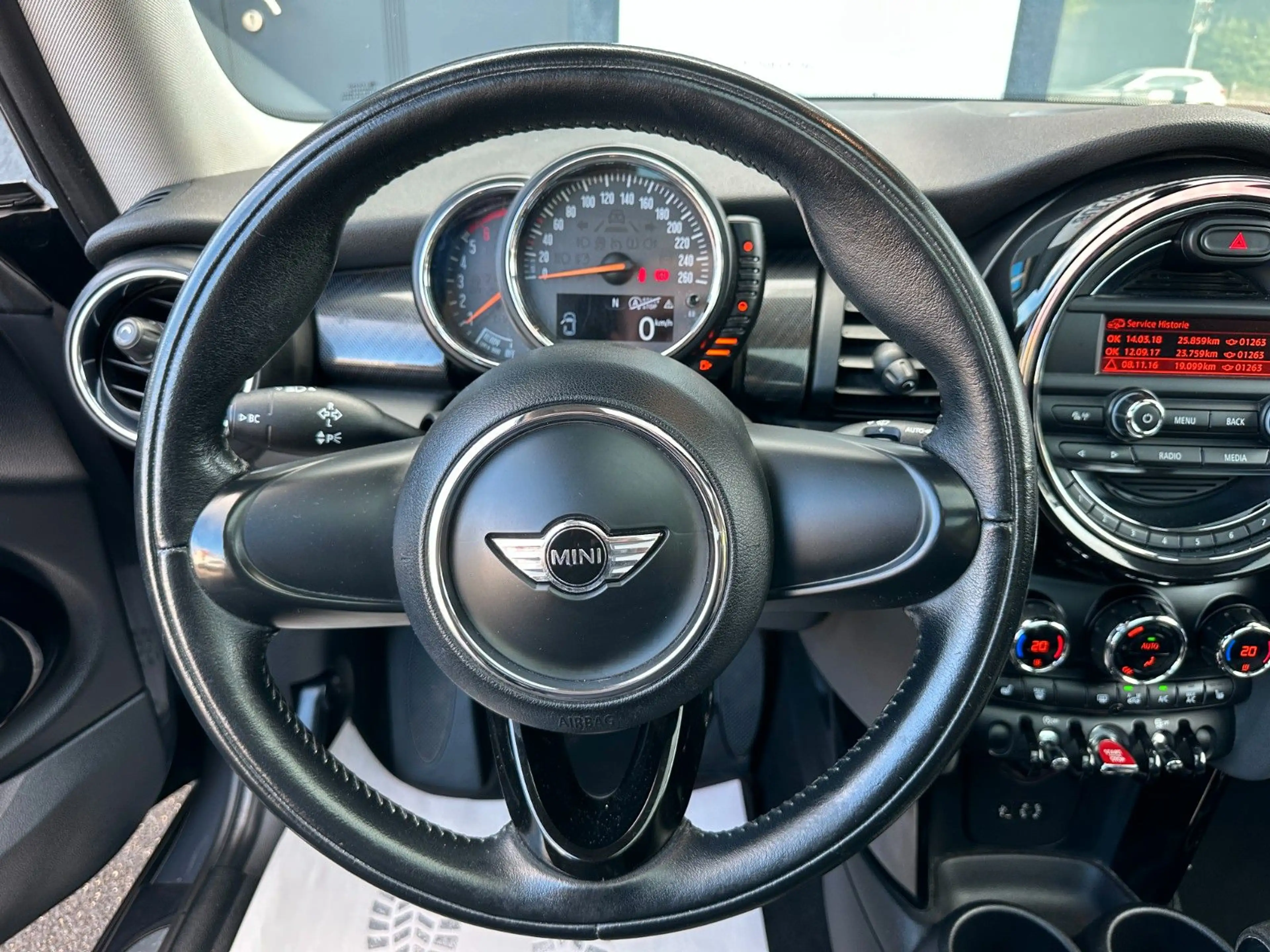 MINI Cooper SD COOPER SD*SHZ*PDC*ALU*ALLWETTER* — photo 5