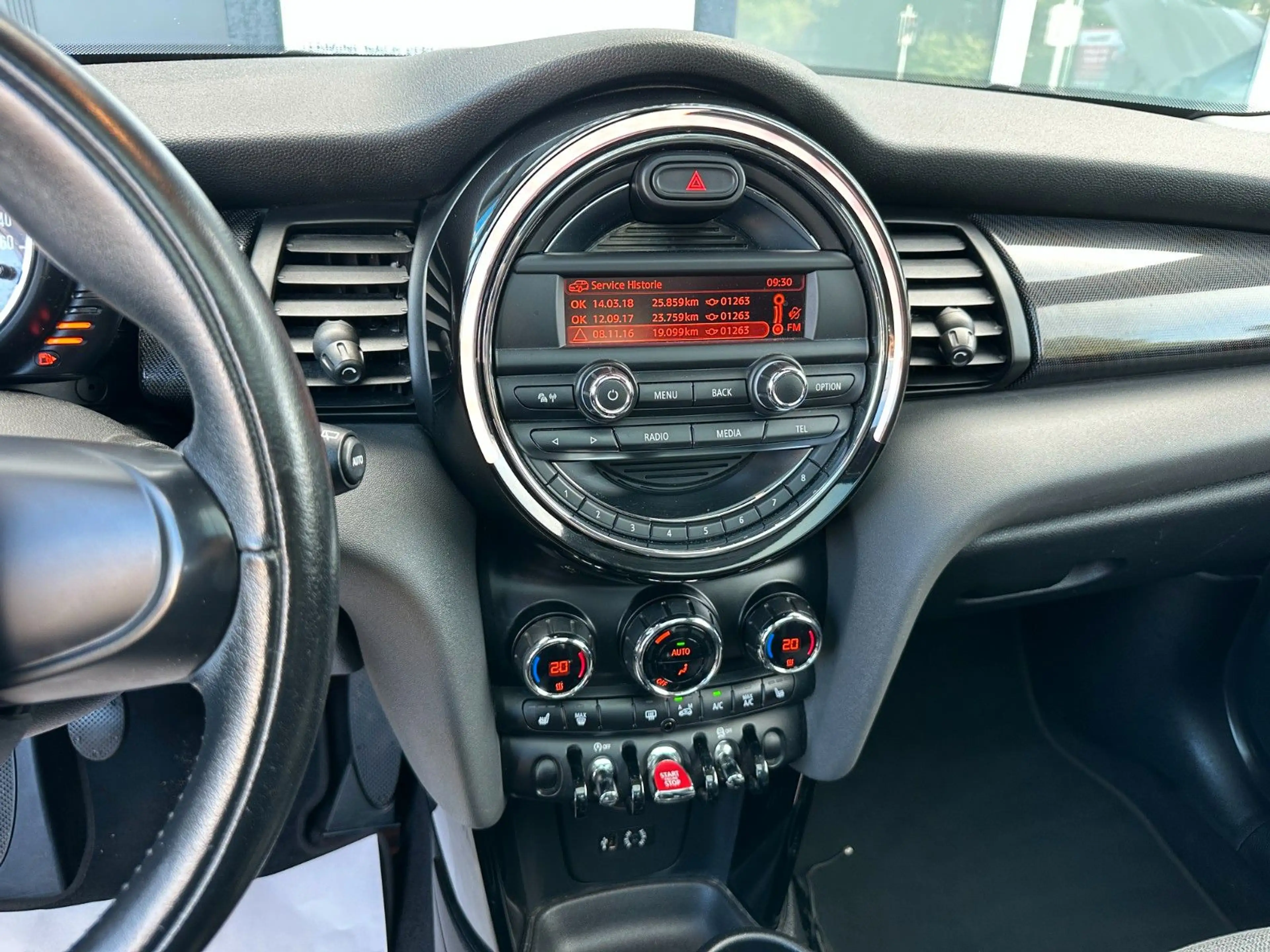 MINI Cooper SD COOPER SD*SHZ*PDC*ALU*ALLWETTER* — photo 8