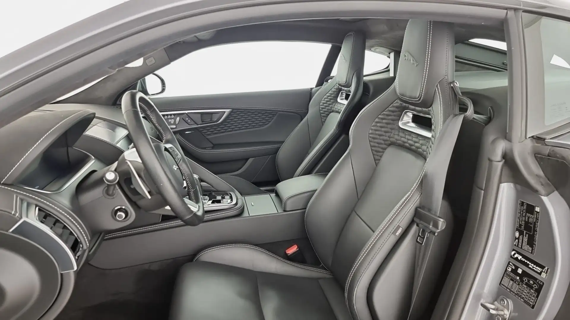 Jaguar F-Type 5.0 V8 450 CV aut Coupé R-Dynamic Gris - 2