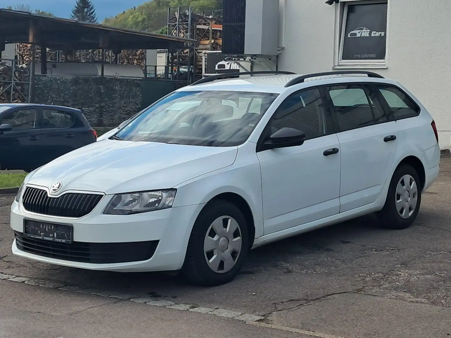 Skoda Octavia Combi 1.2 TSI Active * Klima/1.Hand Weiß - 1