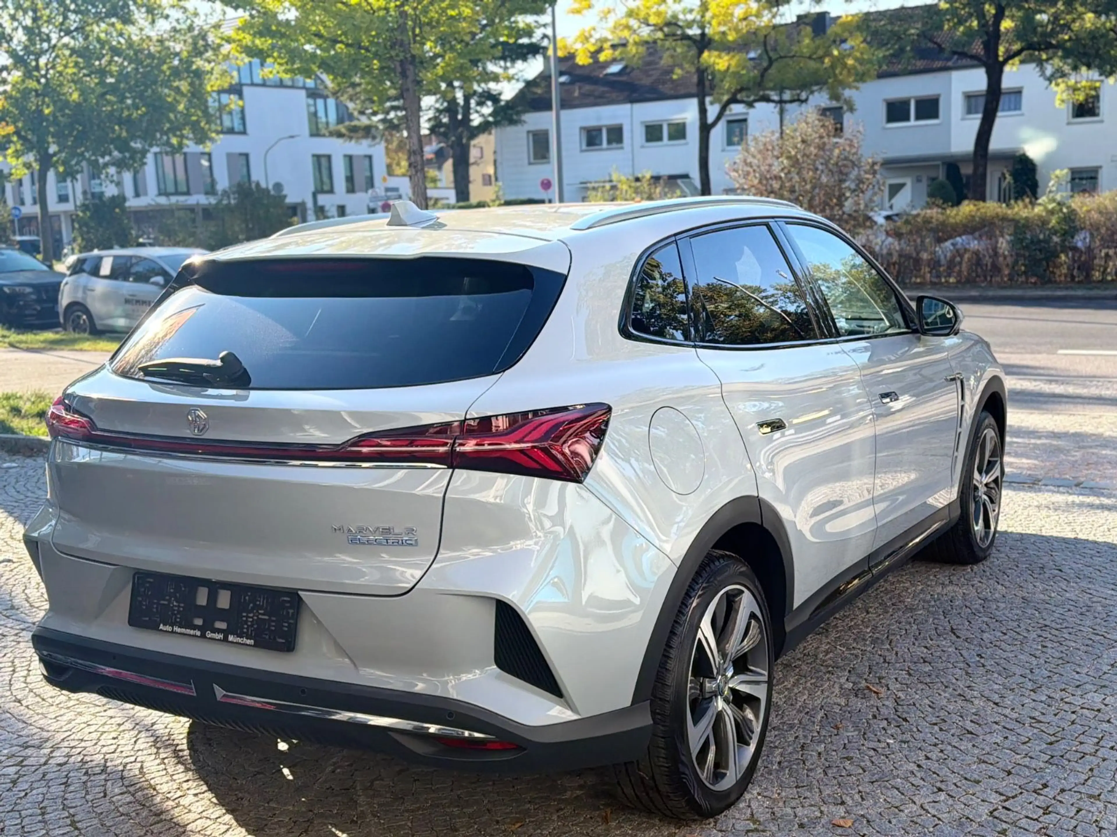 MG Marvel R Luxury *verschiedene Farben verfügbar* — photo 6
