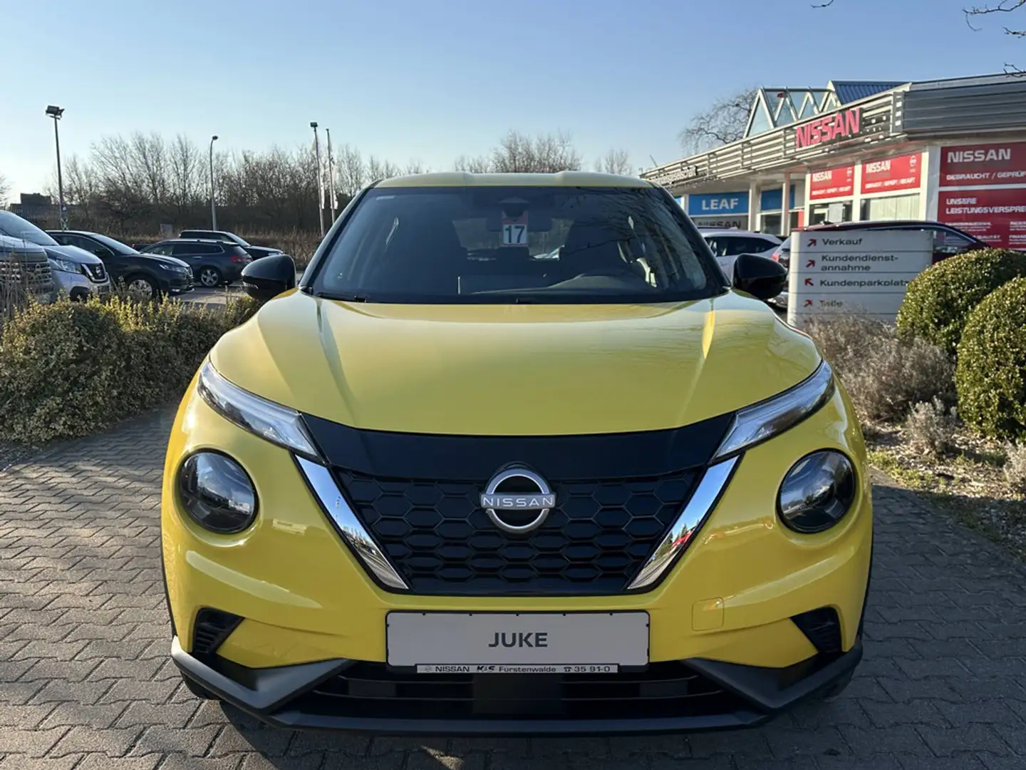 Nissan Juke 1.6 HYBRID 143 PS 4AMT ACENTA Komfort Jaune - 2