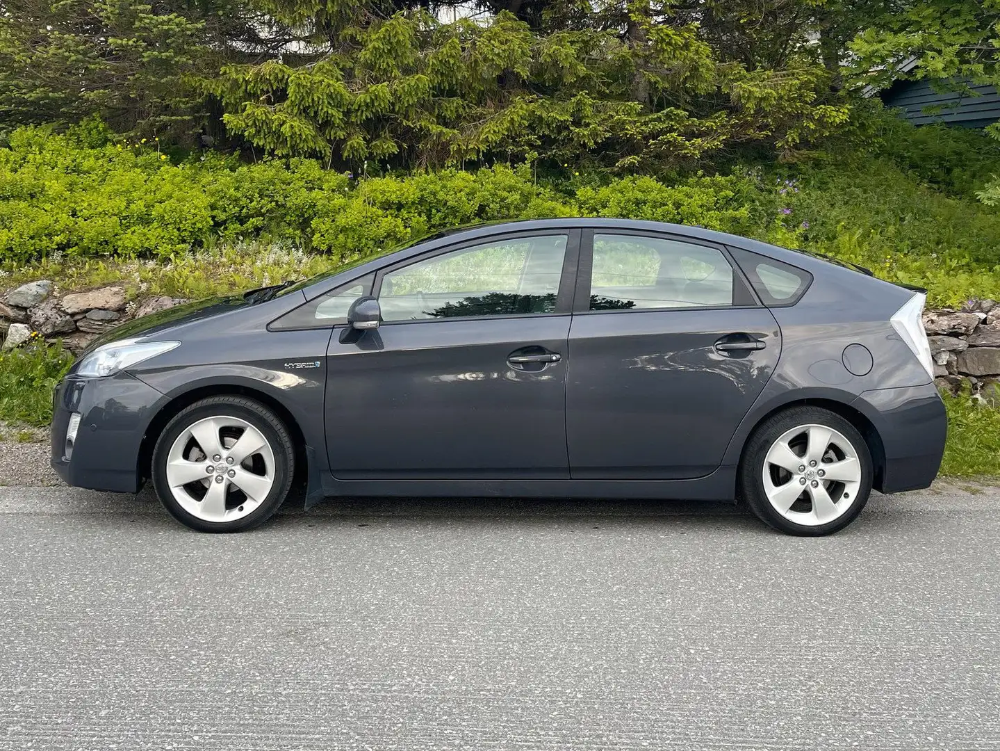 Toyota Prius Prius Hybrid 1.8i VVT-i Sol - 2