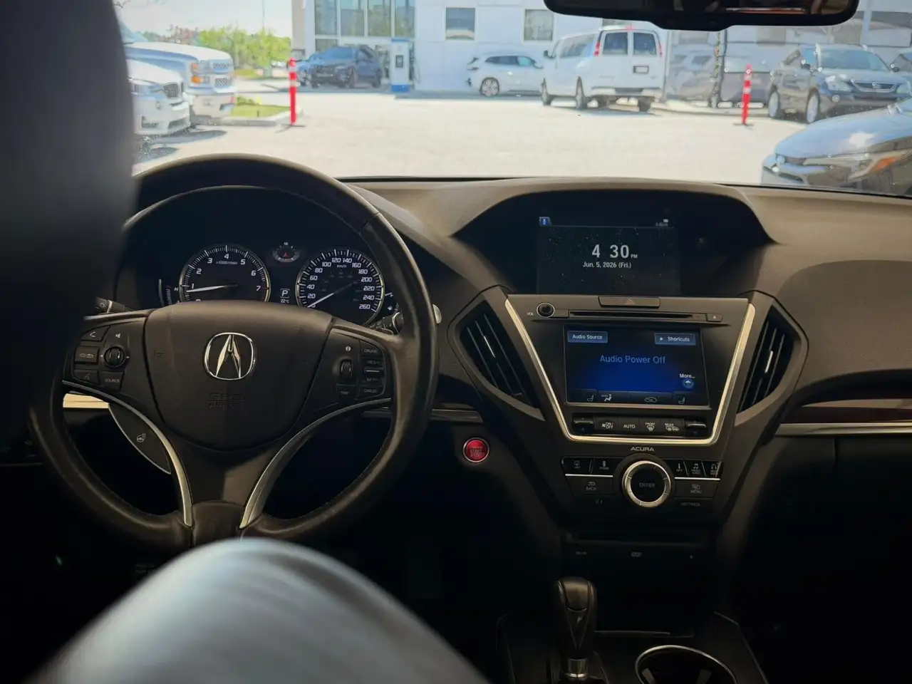 Acura MDX снимка Acura MDX