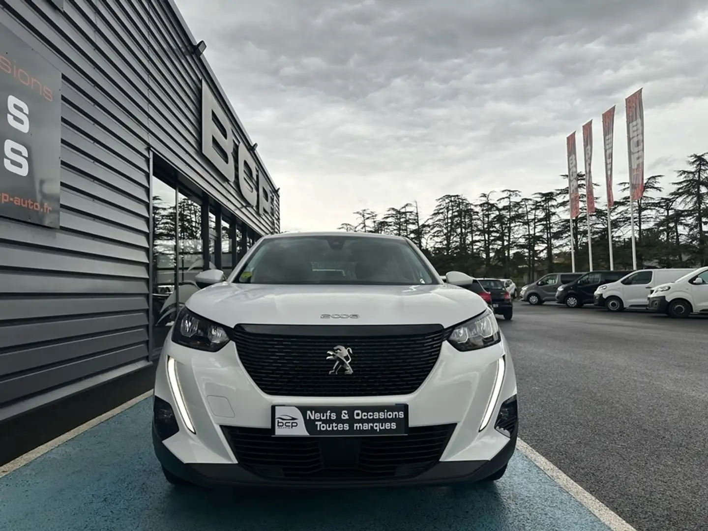 Peugeot 2008 1.5 BLUEHDI 100CH S\u0026S ACTIVE Blanc - 2