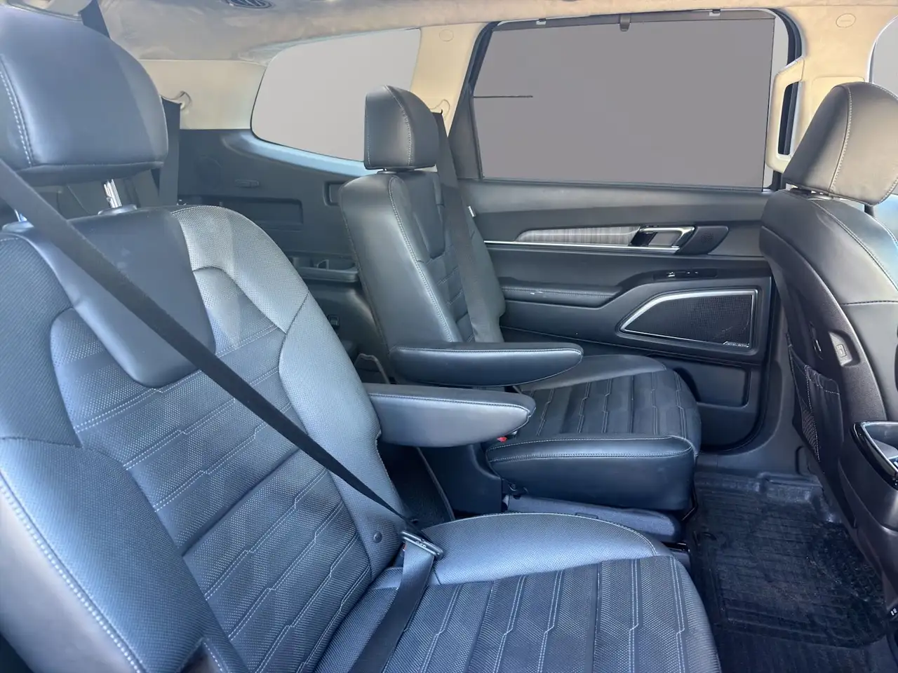 Kia Telluride снимка Kia Telluride