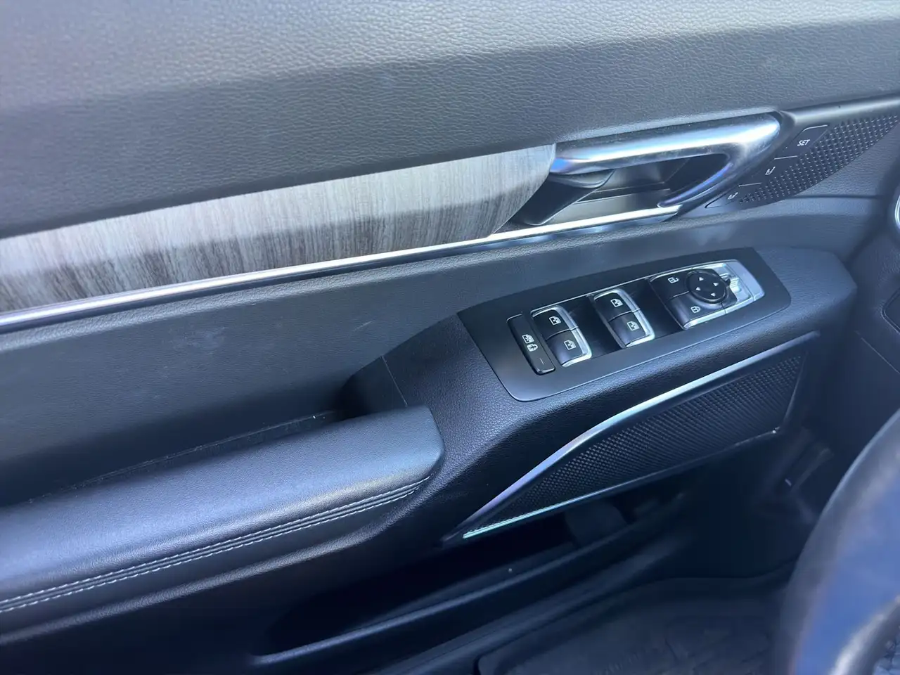 Kia Telluride снимка Kia Telluride