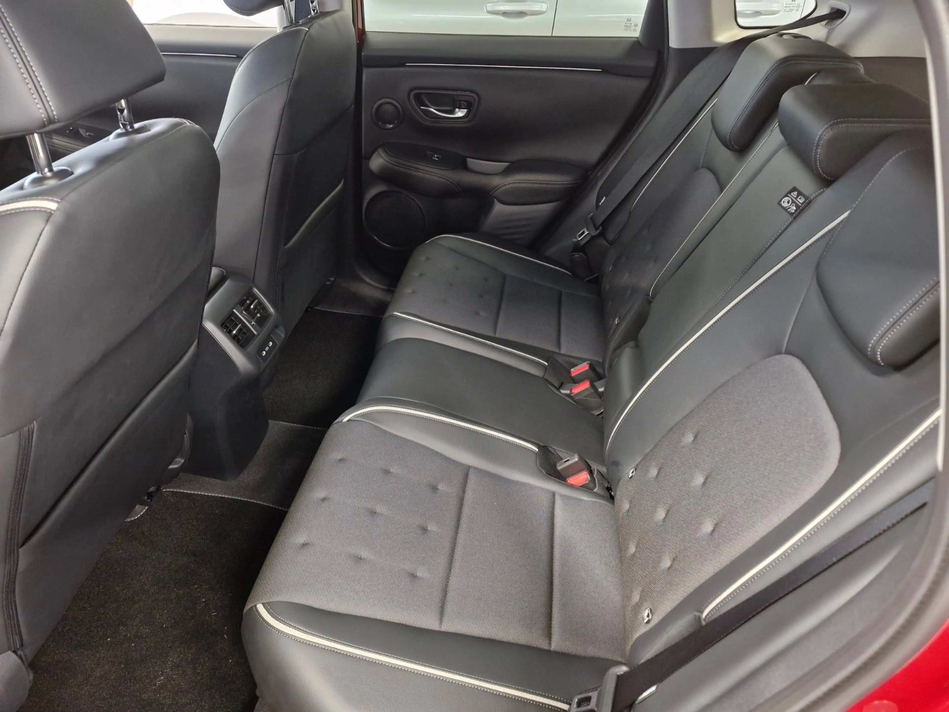 Honda ZR-V 2.0 i-MMD Hybrid Sport — photo 8