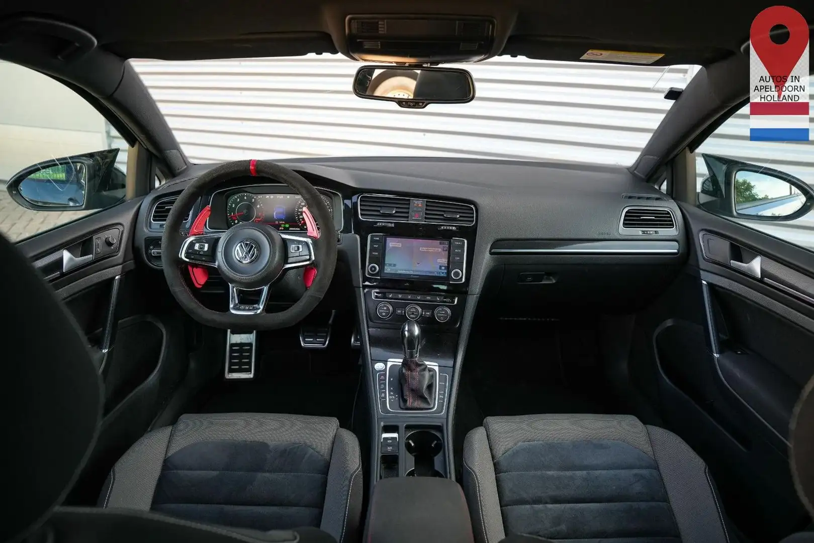 Volkswagen Golf 2.0 TSI GTI Virtueel cockpit Adapt. cruise Schwarz - 2