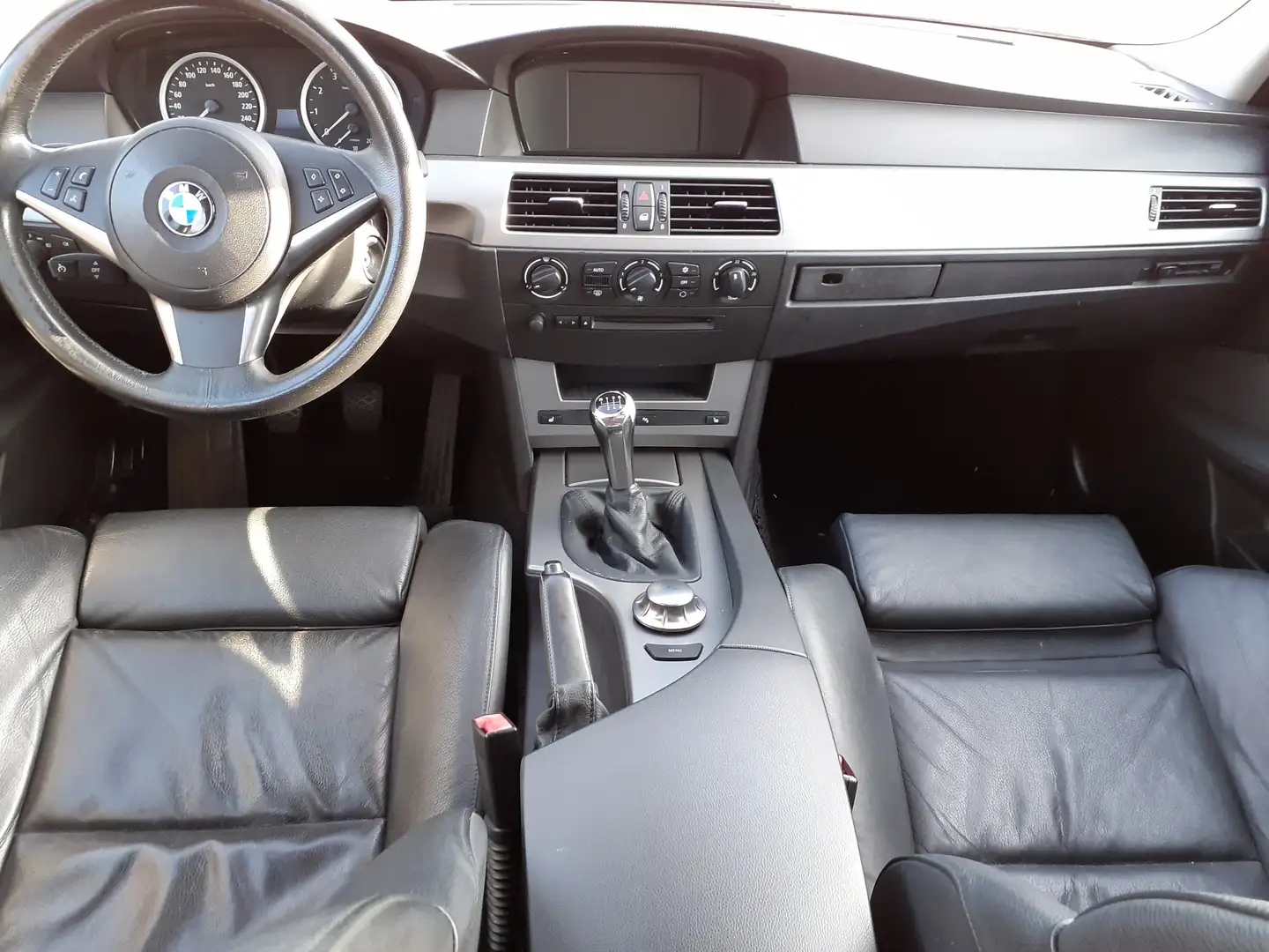 BMW 525 525i - E60 - Schalter - Leder - Xenon - TÜV Schwarz - 2
