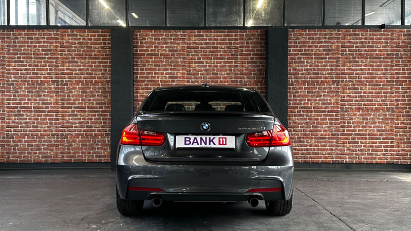 BMW 335 i Hybrid LEDER*KAMERA*XENON*TEMPOMAT — photo 5