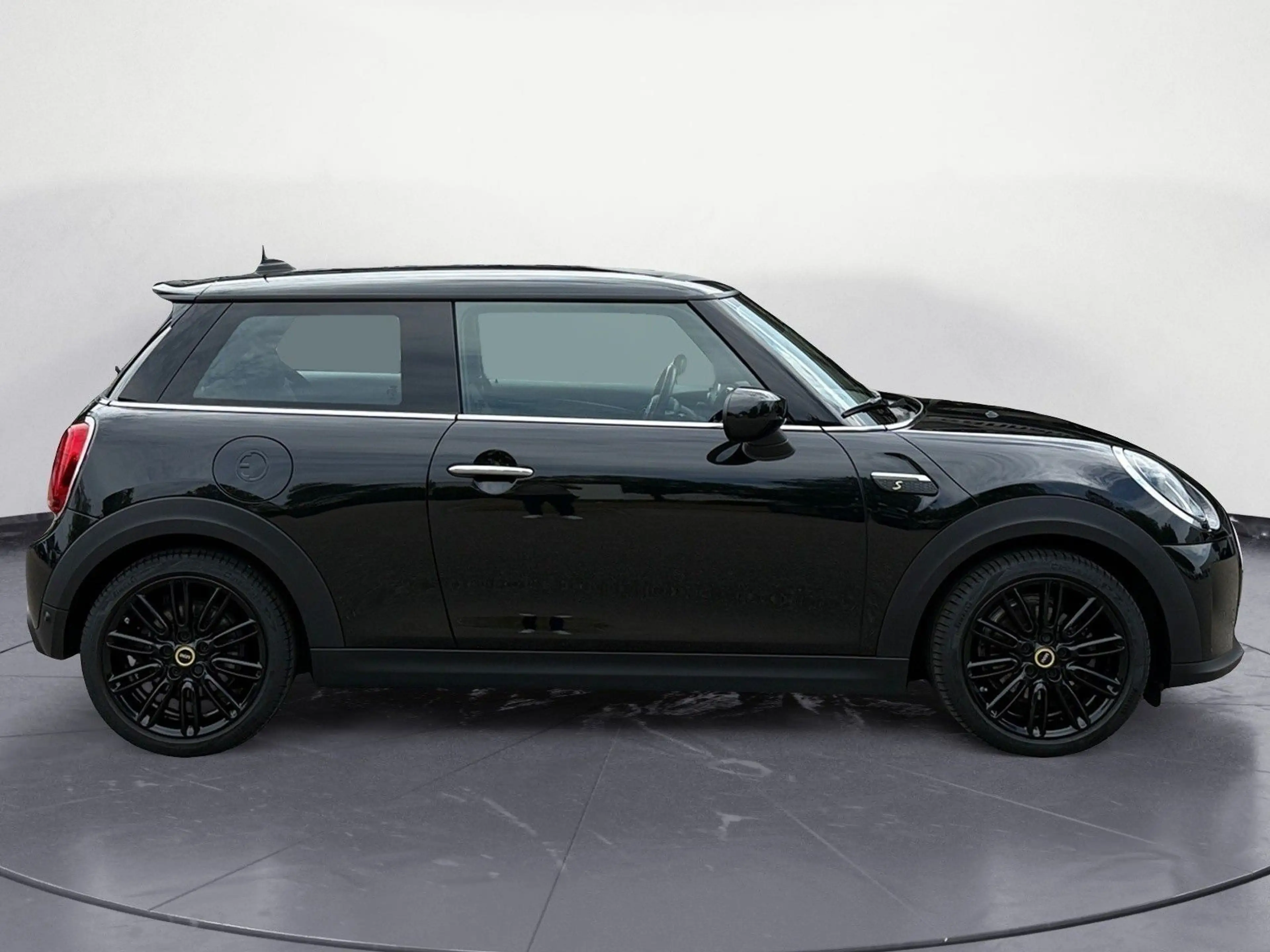 MINI Cooper SE . Classic Trim Navi Klima PDC DAB LED S — photo 7