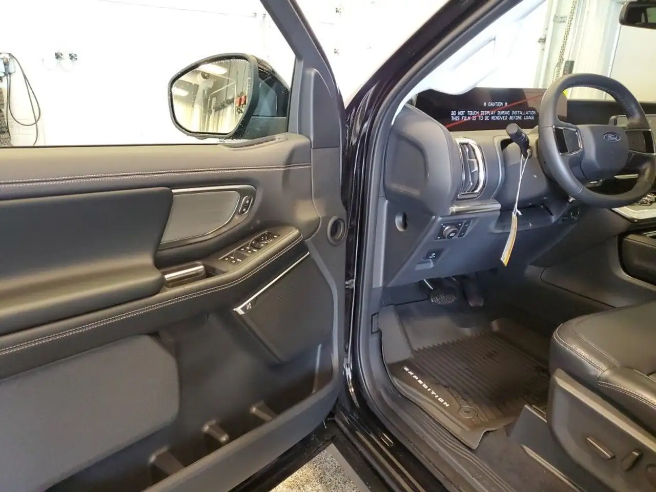 Ford Expedition снимка Ford Expedition