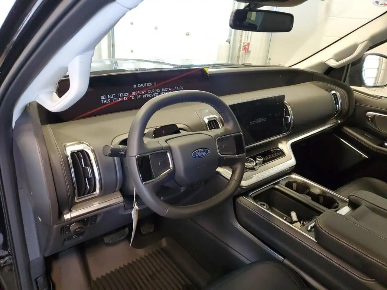 Ford Expedition снимка Ford Expedition