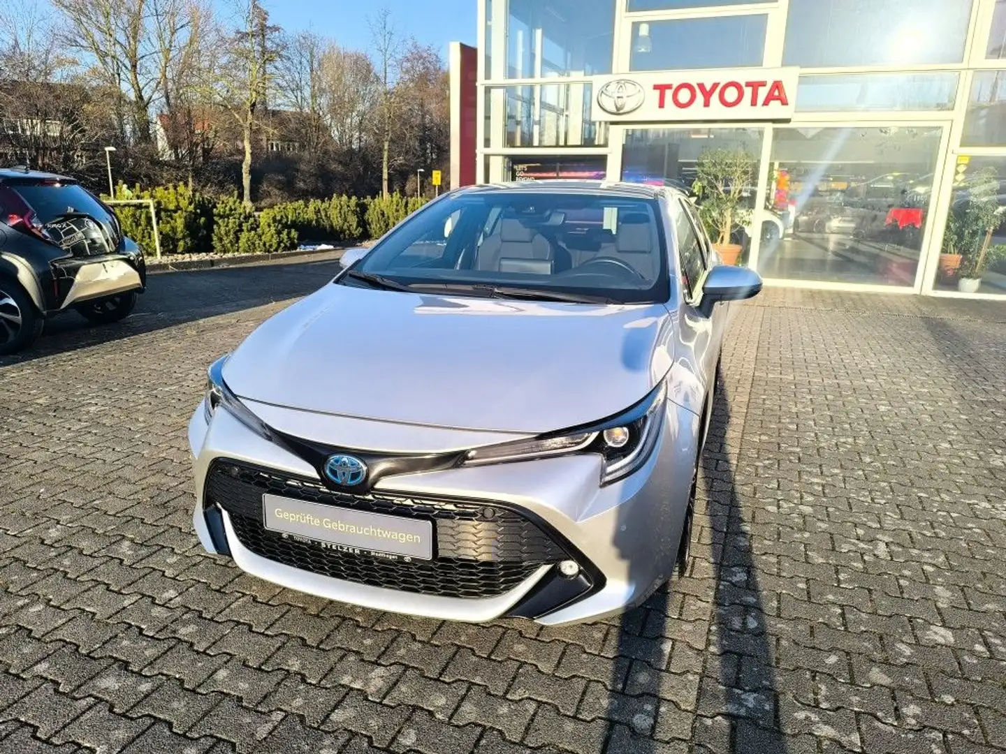 Toyota Corolla 1.8 Hybrid Team Deutschland Argent - 1