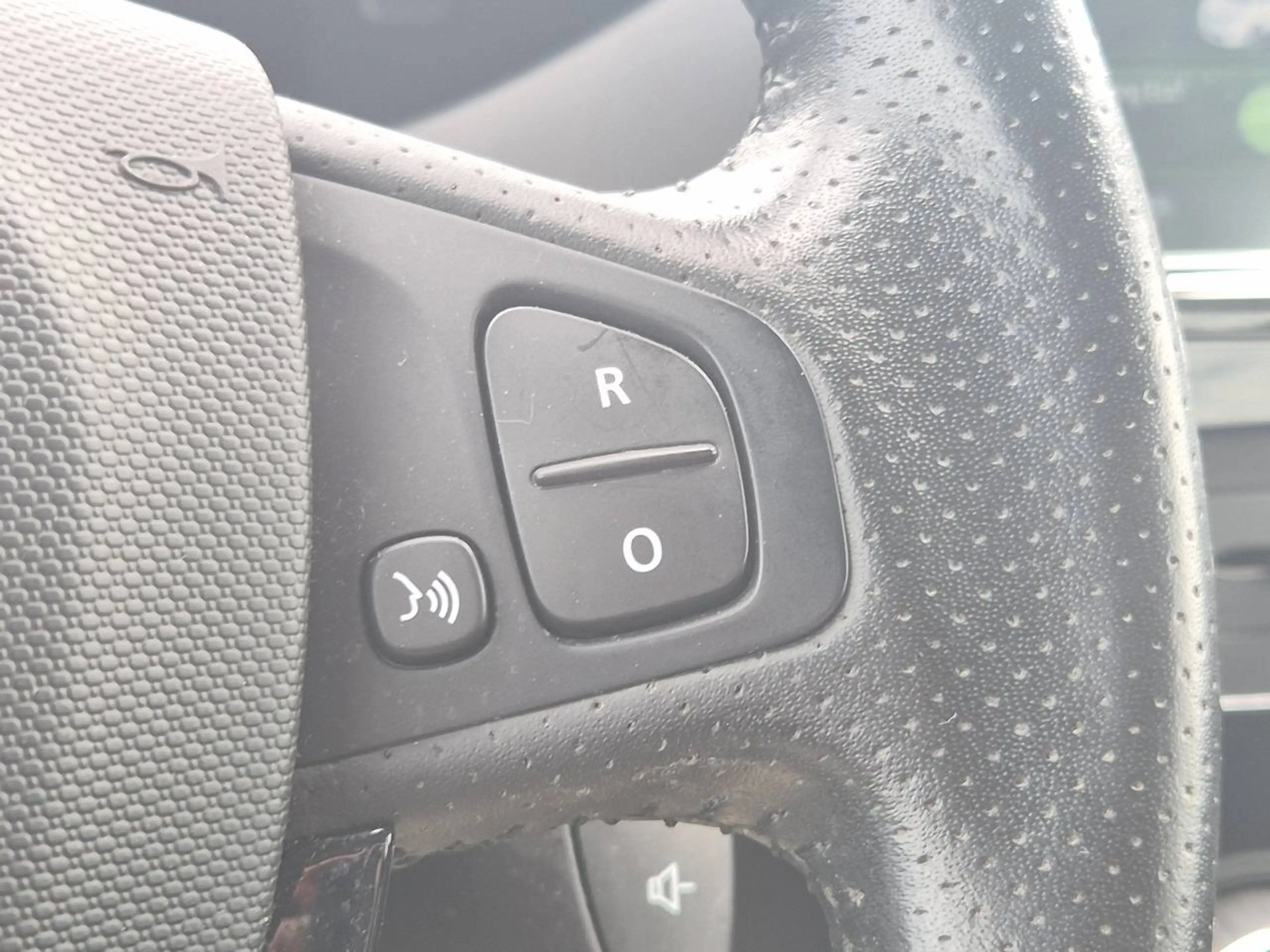Renault ZOE Zoe 52 kWh R110 Life ZE50 B-rent — photo 12